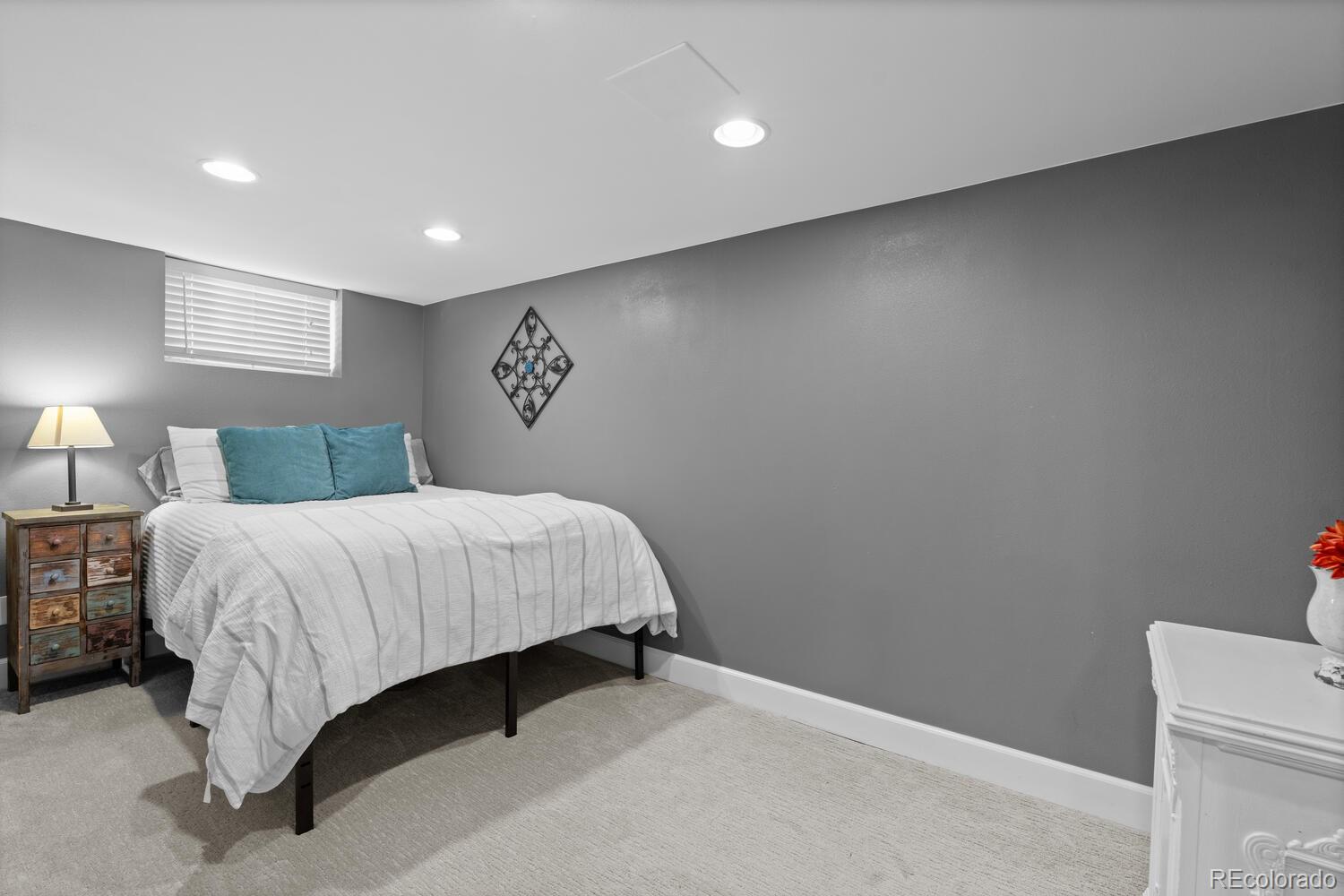 MLS Image #29 for 2385 s marion street,denver, Colorado