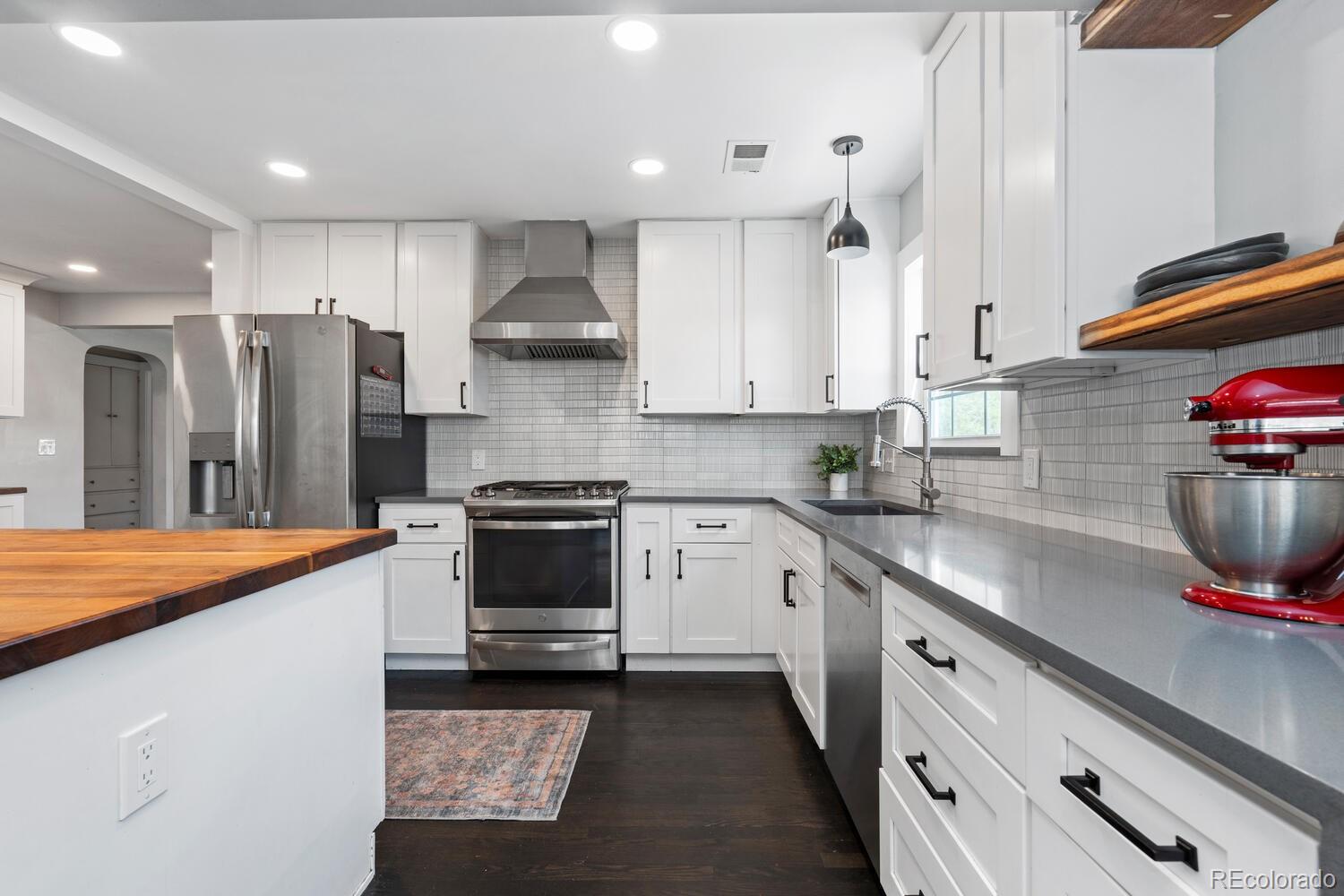 MLS Image #9 for 2385 s marion street,denver, Colorado