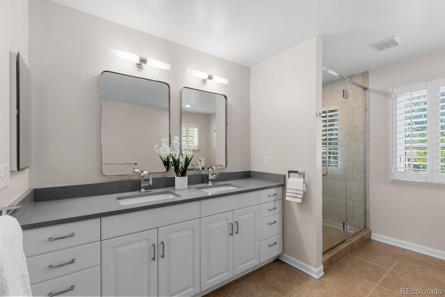 MLS Image #26 for 172 s forest street,denver, Colorado
