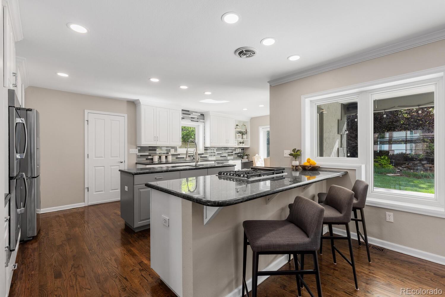 MLS Image #9 for 172 s forest street,denver, Colorado
