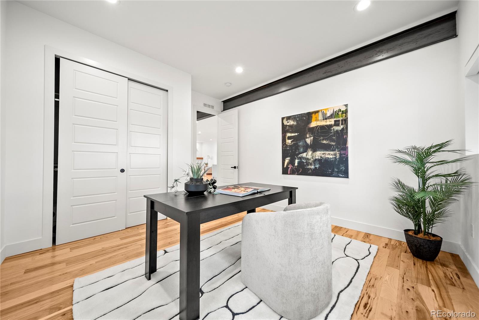 MLS Image #10 for 1490 s vine street,denver, Colorado