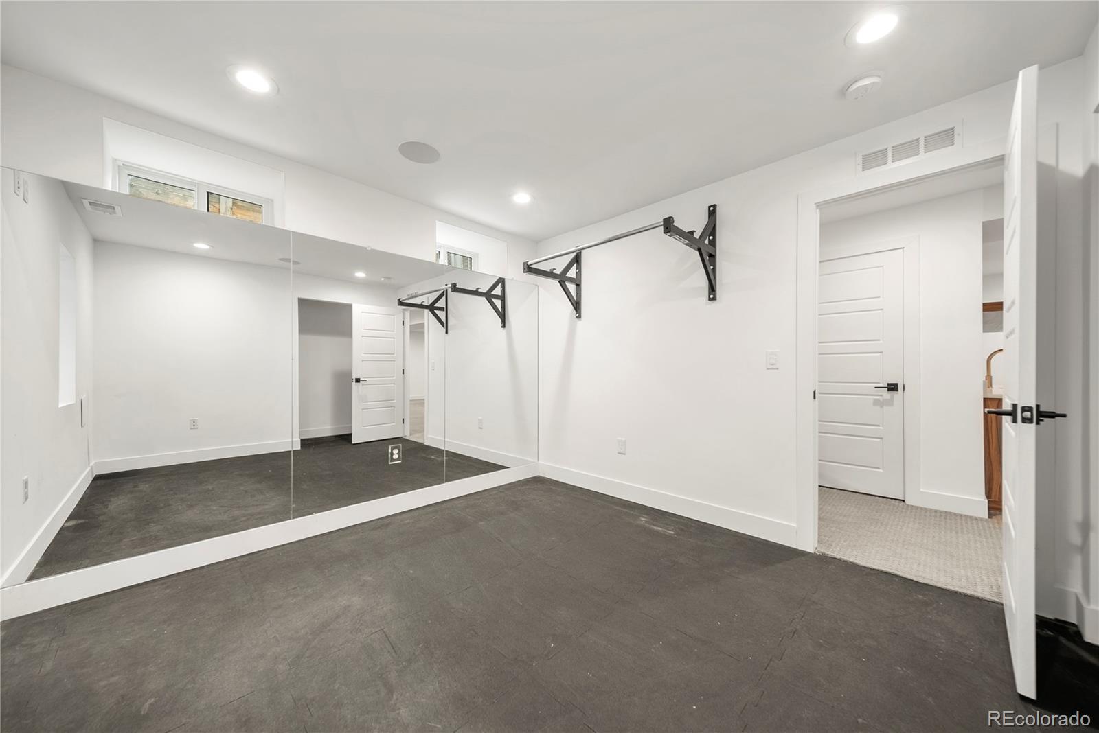MLS Image #32 for 1490 s vine street,denver, Colorado
