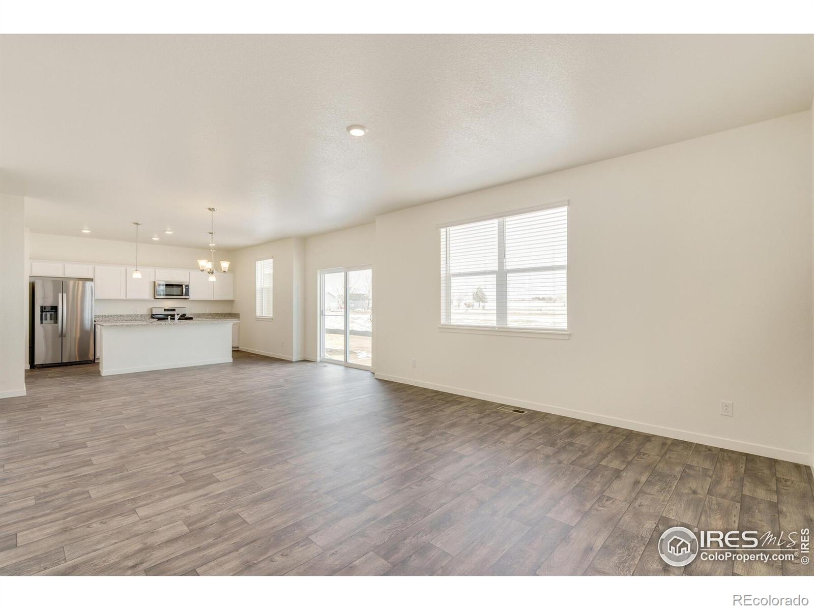 MLS Image #4 for 362  hummingbird lane,johnstown, Colorado