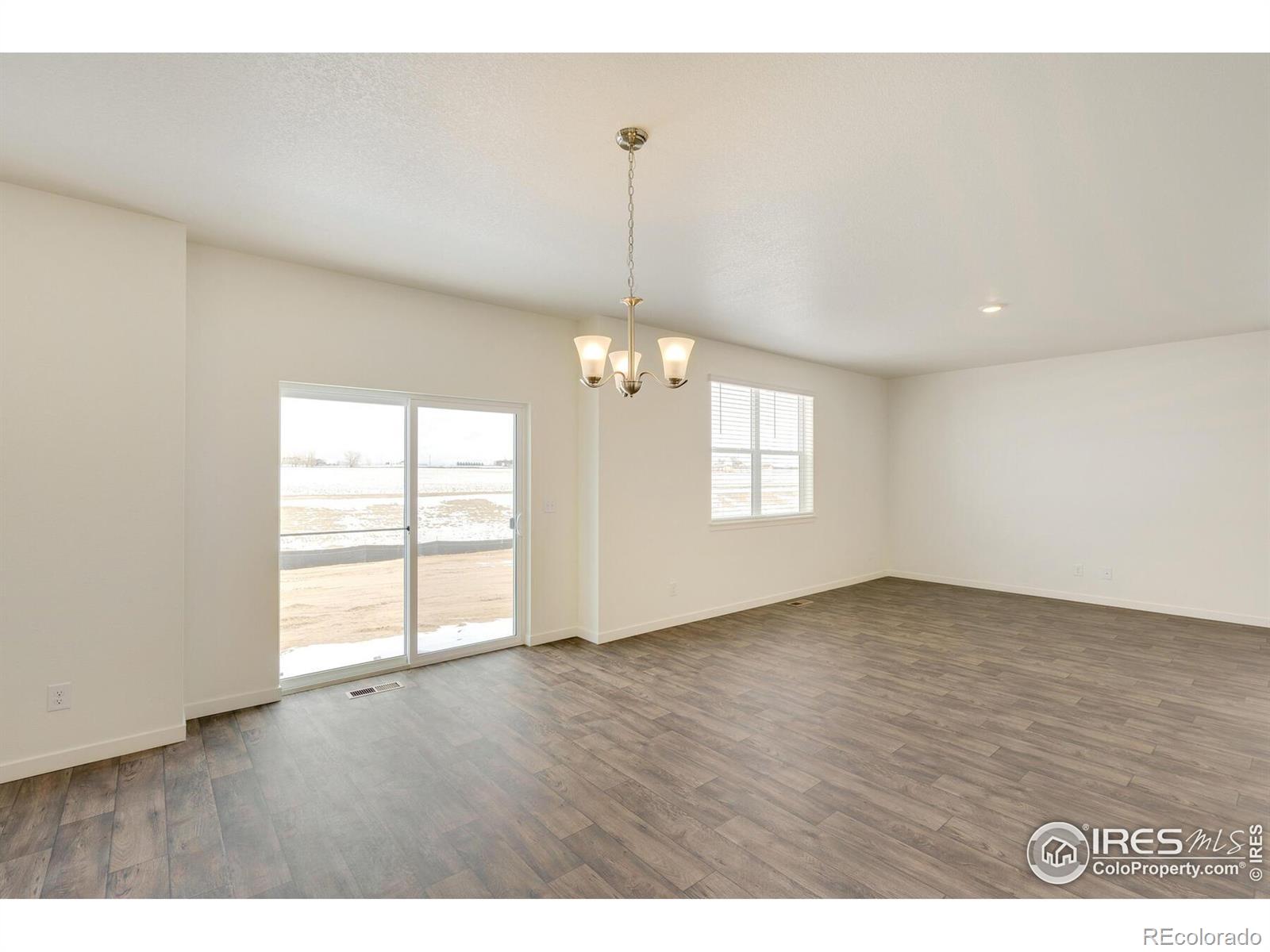 MLS Image #5 for 362  hummingbird lane,johnstown, Colorado