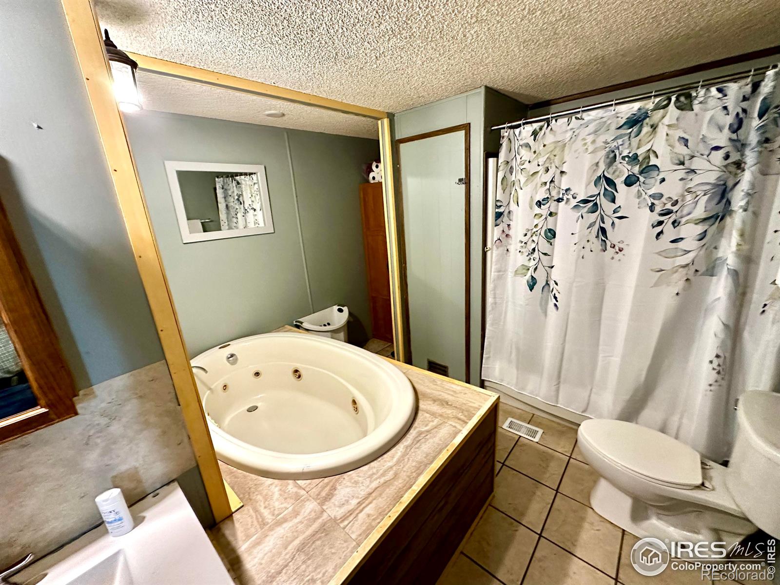 MLS Image #10 for 45908  county road 39 ,otis, Colorado
