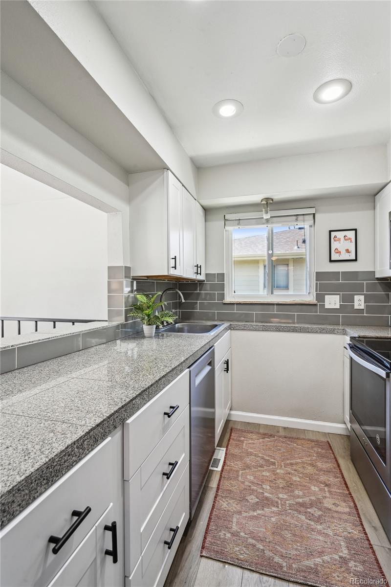 MLS Image #6 for 1225 s oneida street,denver, Colorado