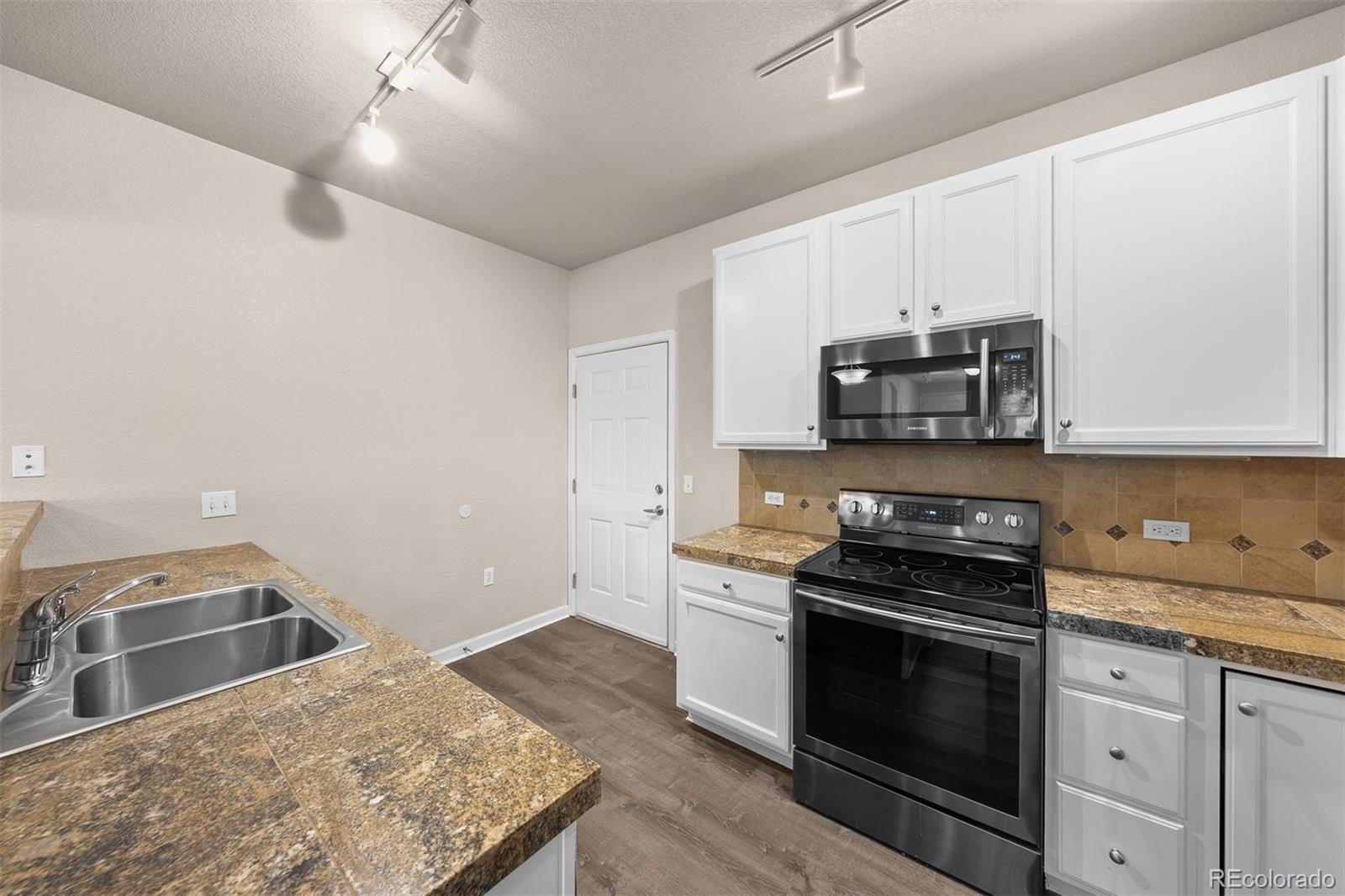 MLS Image #13 for 9397  las ramblas court,parker, Colorado