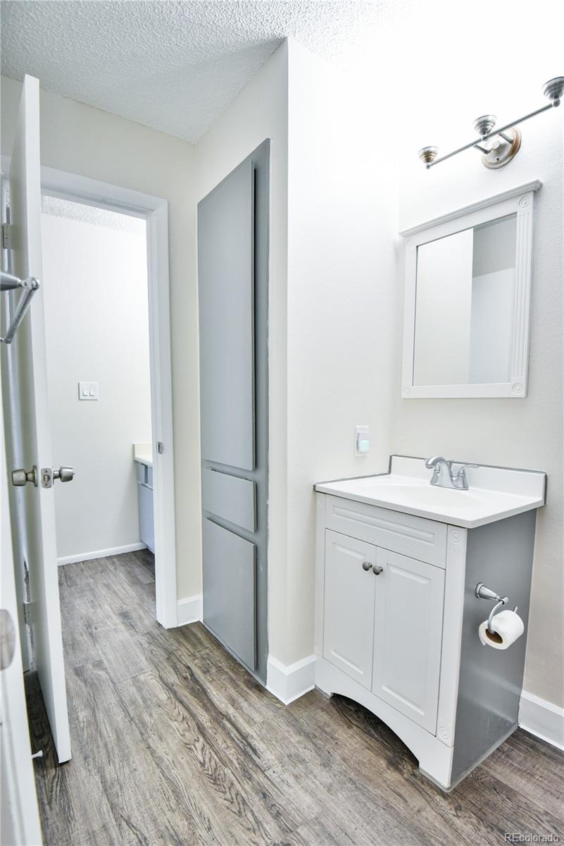 MLS Image #16 for 7185 s gaylord street,littleton, Colorado