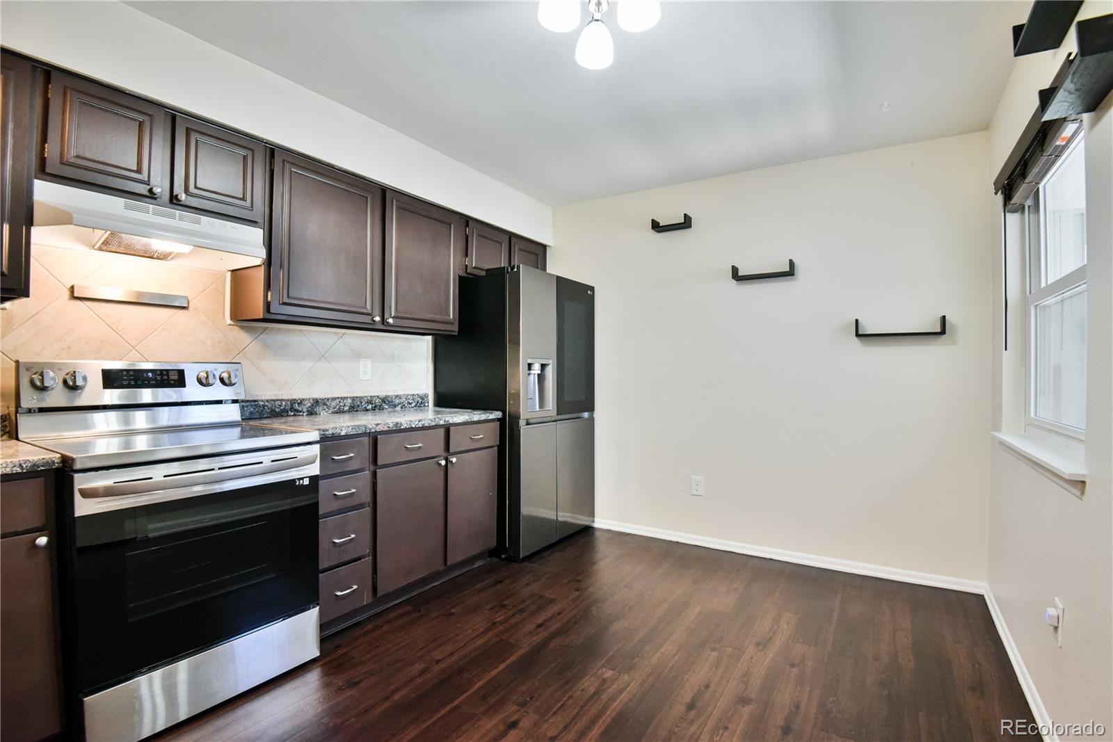MLS Image #6 for 7185 s gaylord street,littleton, Colorado