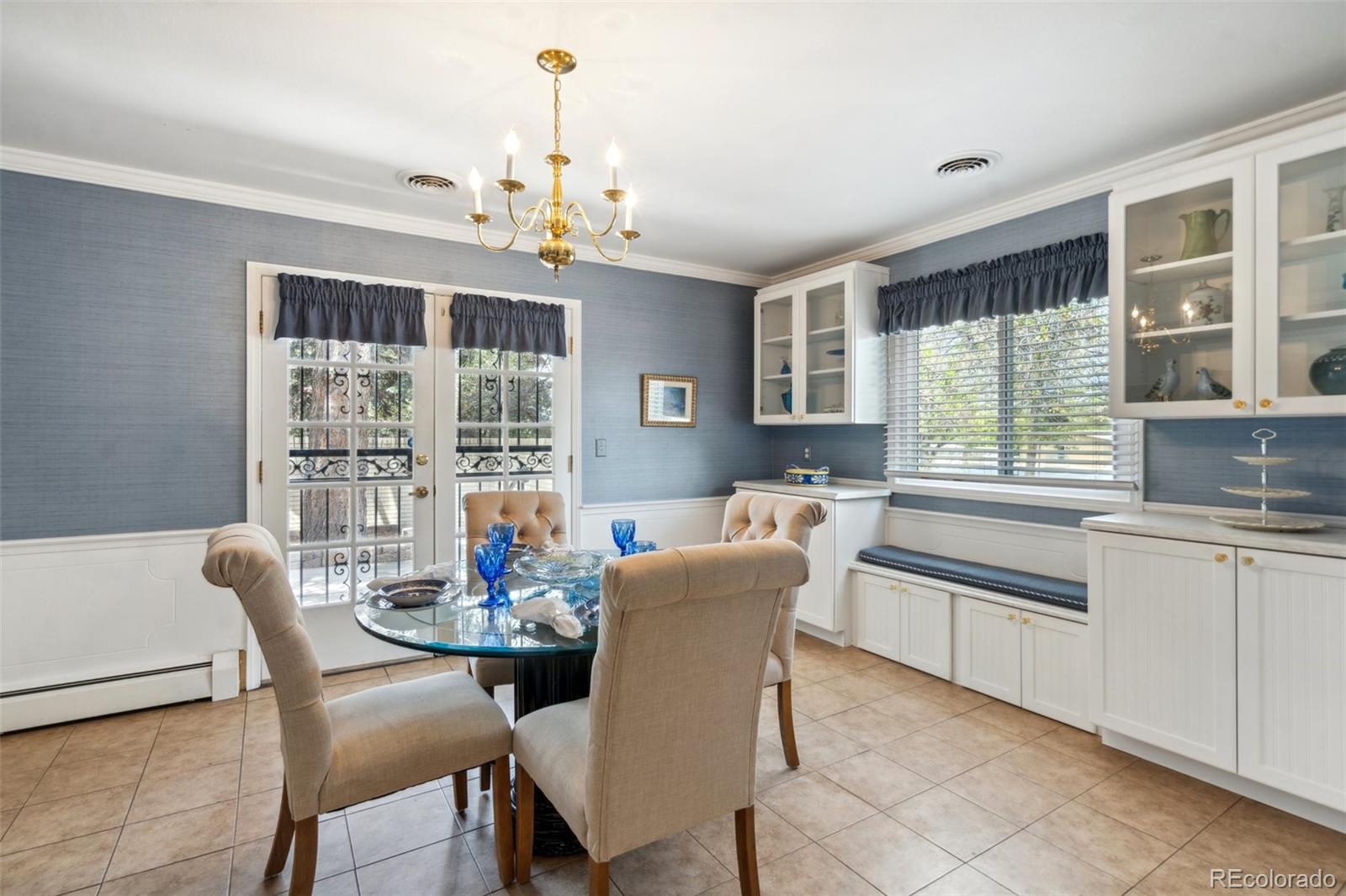 MLS Image #11 for 202  pine avenue,colorado springs, Colorado