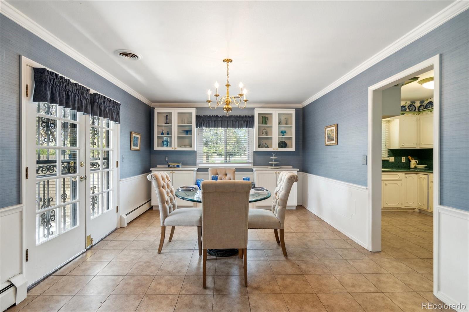 MLS Image #12 for 202  pine avenue,colorado springs, Colorado