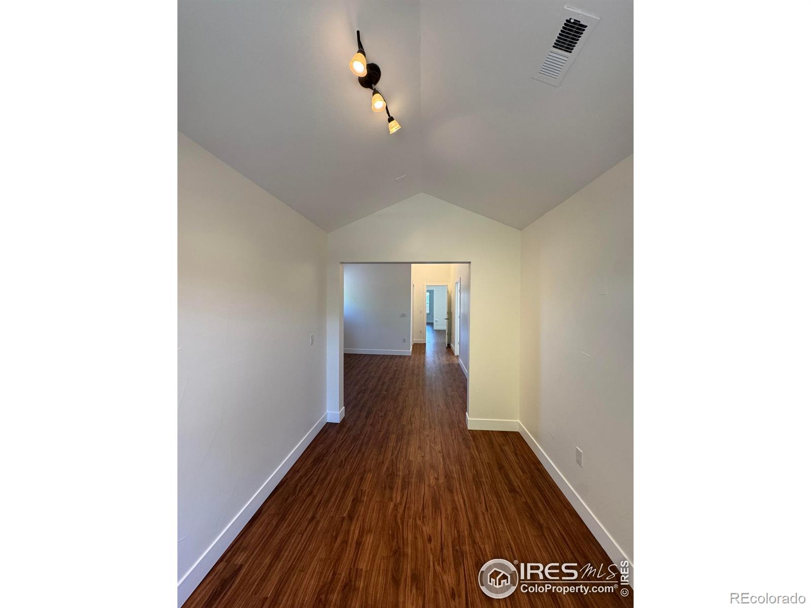 MLS Image #21 for 3440 w 33rd avenue,denver, Colorado