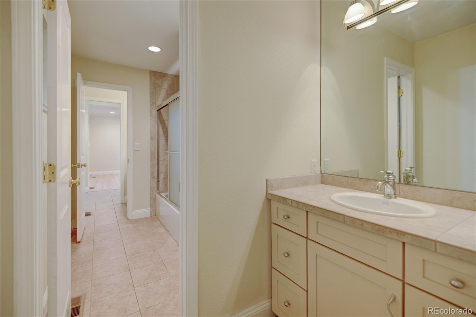 MLS Image #14 for 1275  fairfax street,denver, Colorado