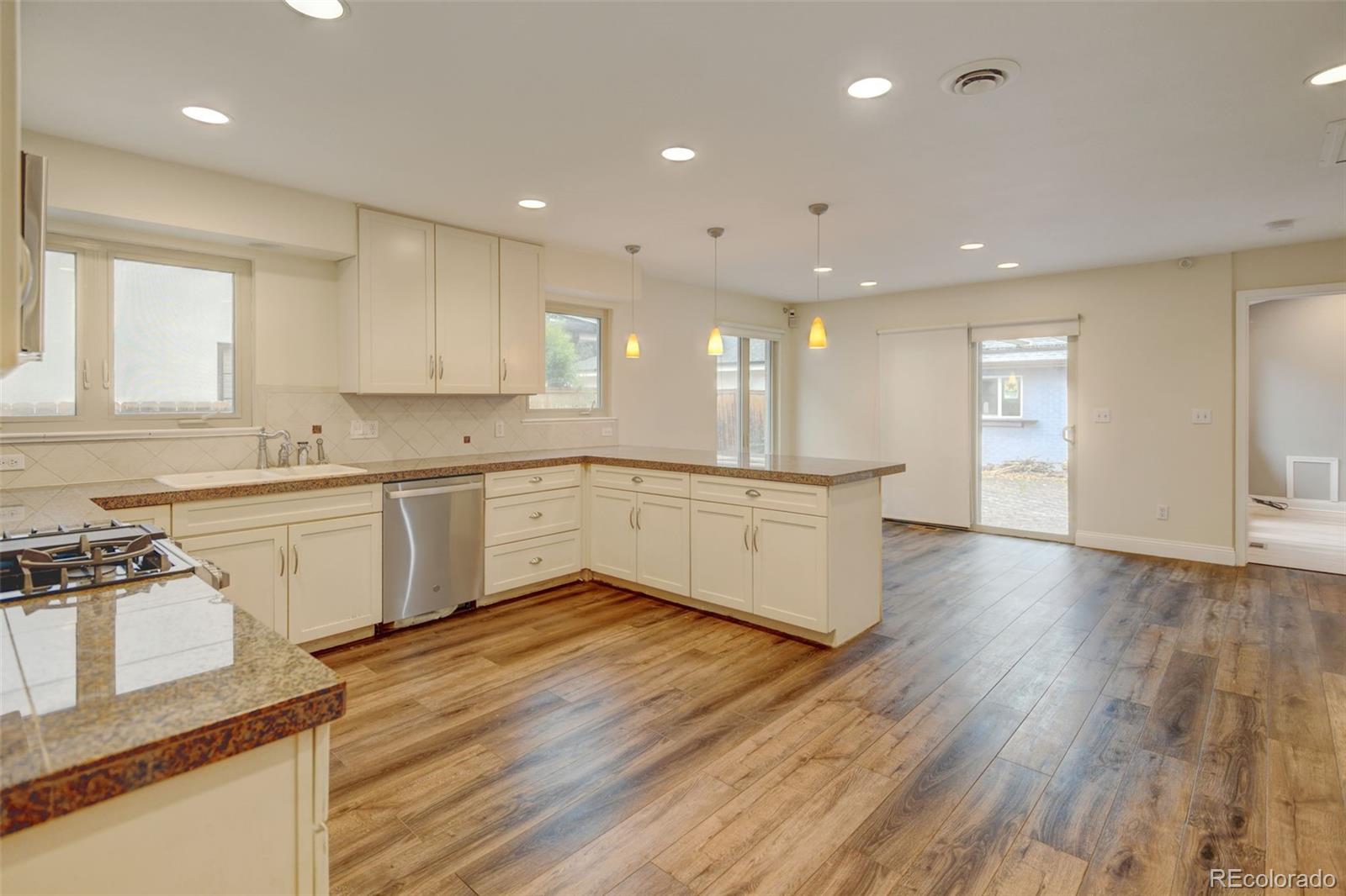 MLS Image #18 for 1275  fairfax street,denver, Colorado