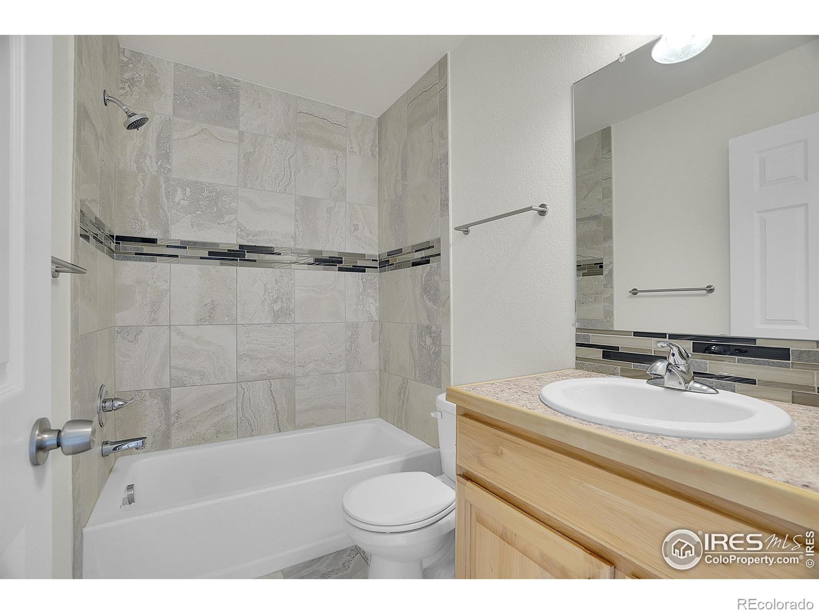 MLS Image #17 for 1725  exeter street,berthoud, Colorado