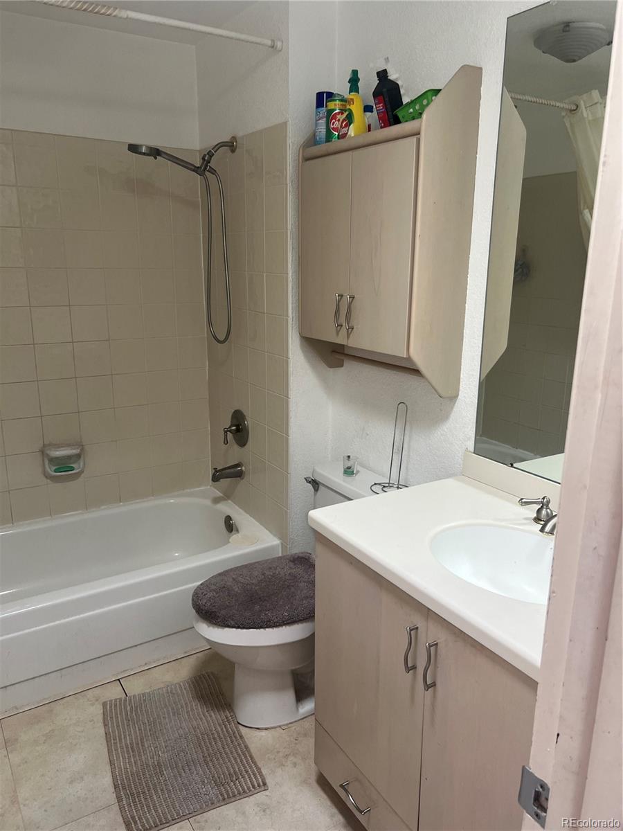 MLS Image #9 for 14141 e baltic place,aurora, Colorado
