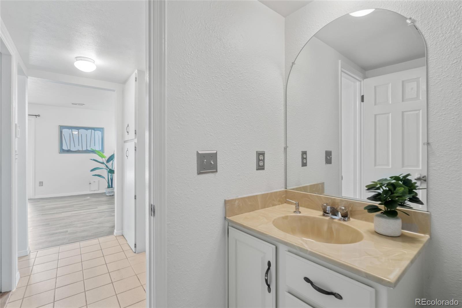 MLS Image #26 for 1590 s macon street,aurora, Colorado