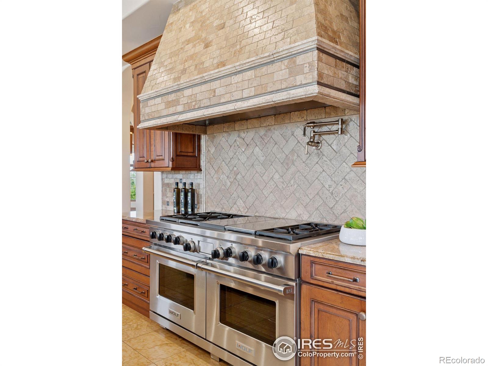 MLS Image #13 for 6541  legend ridge trail,niwot, Colorado