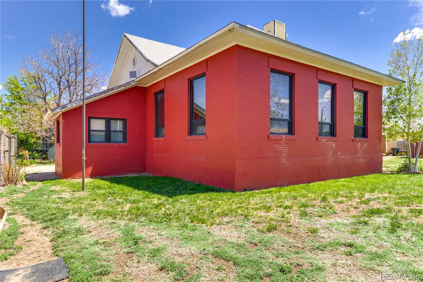 MLS Image #10 for 611 w 7th street,walsenburg, Colorado