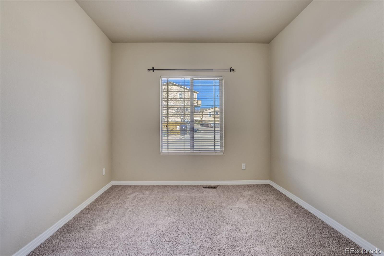 MLS Image #15 for 1447  madison ridge heights,colorado springs, Colorado