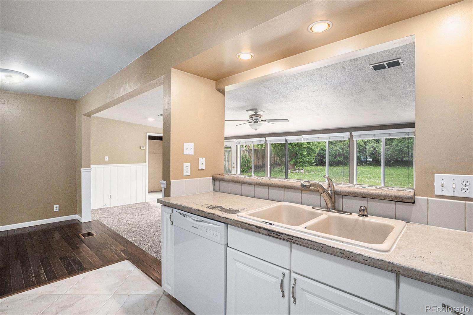 MLS Image #15 for 4906 e bates avenue,denver, Colorado