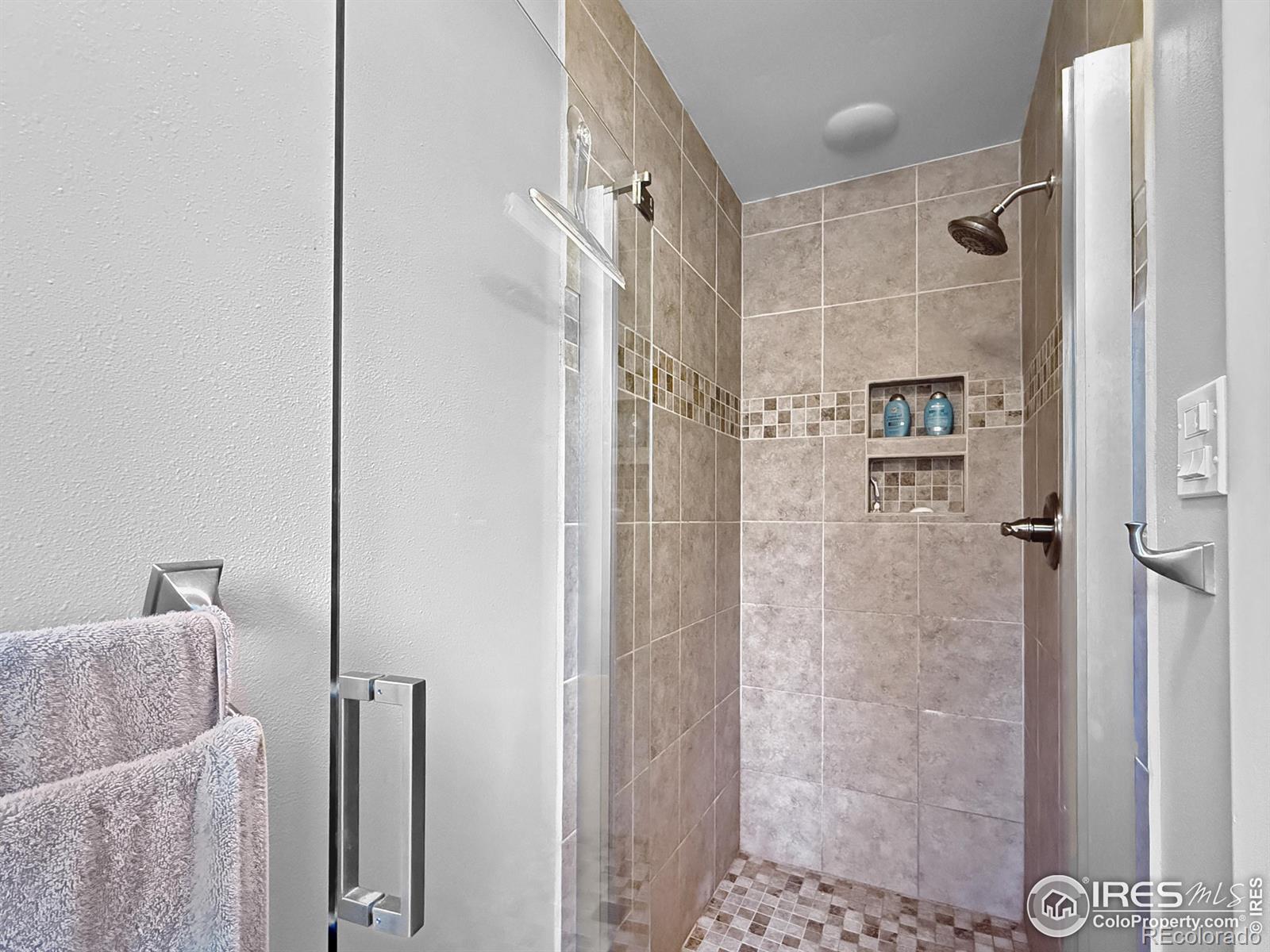 MLS Image #18 for 915  holly drive,sterling, Colorado