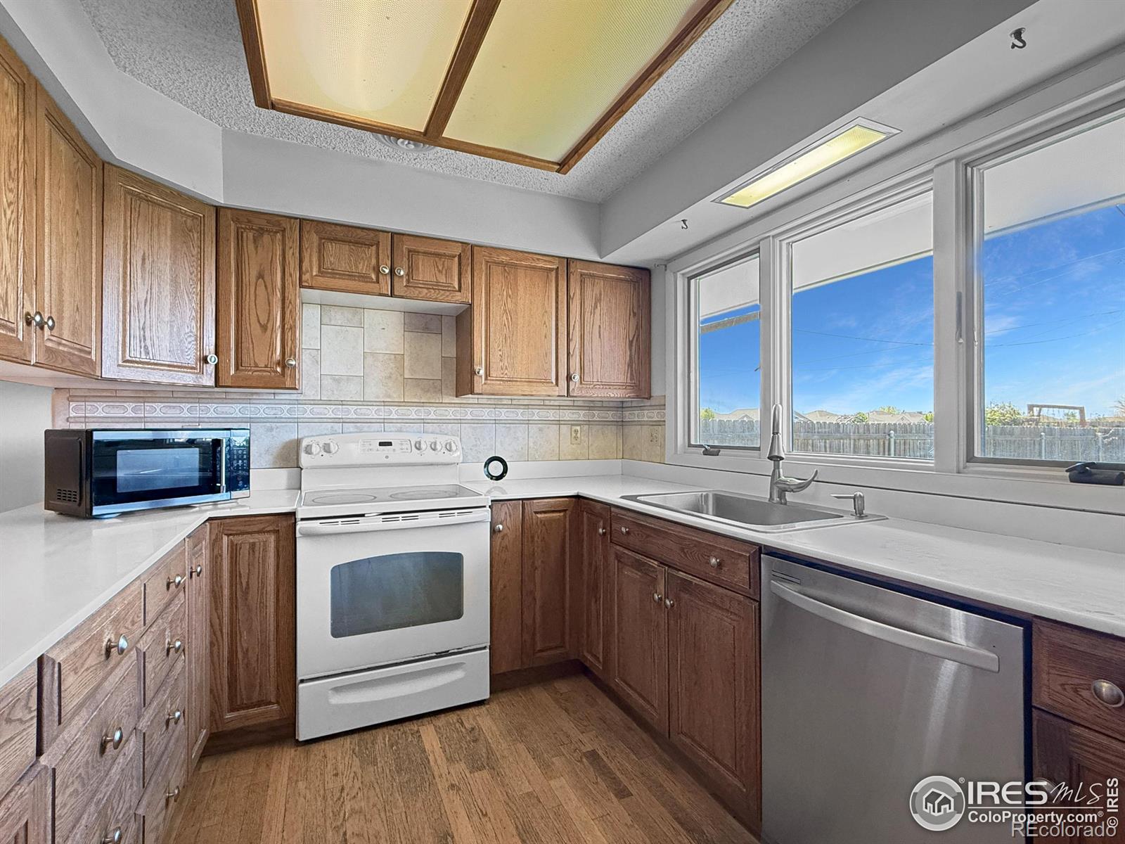 MLS Image #8 for 915  holly drive,sterling, Colorado