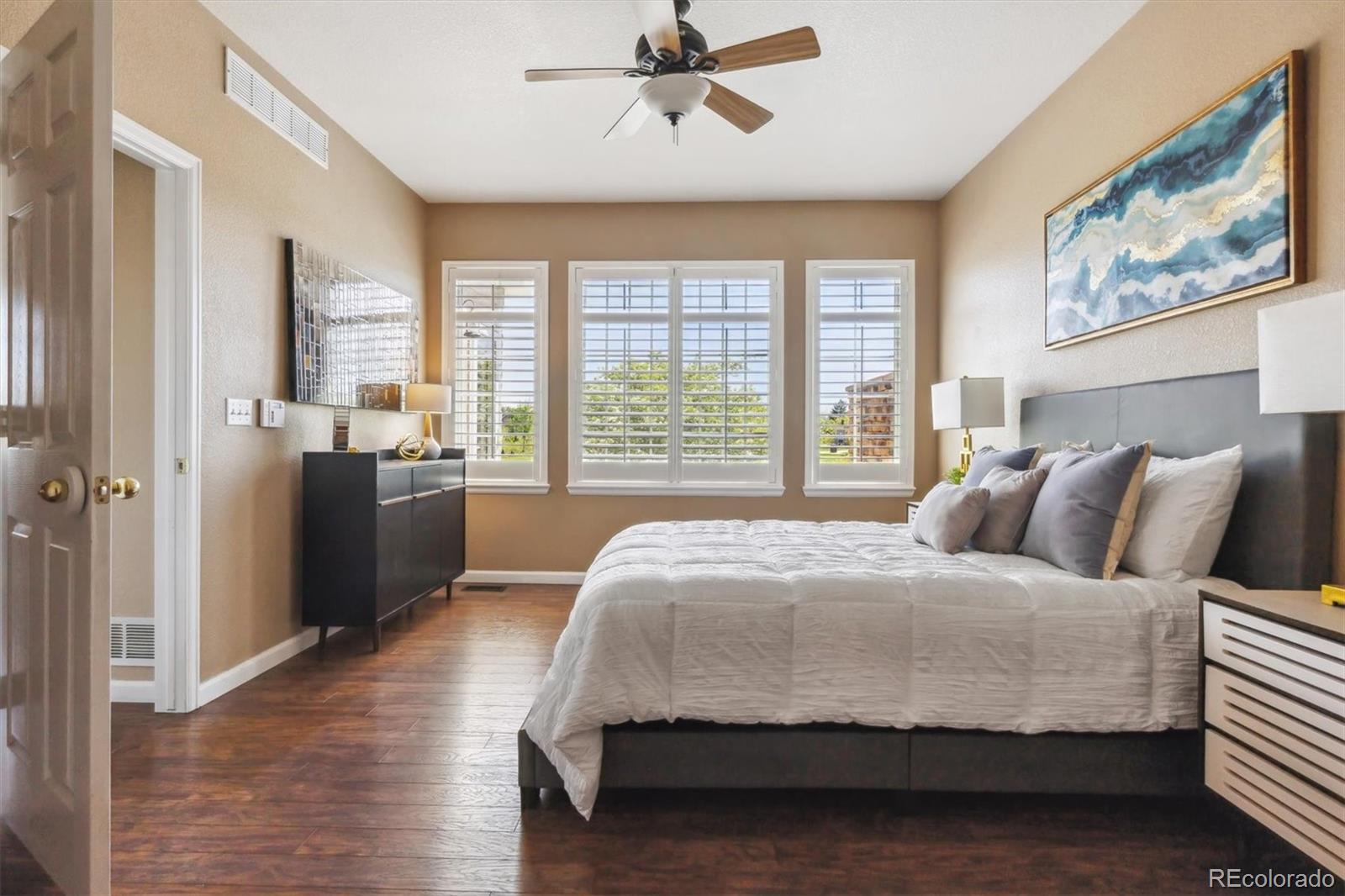 MLS Image #10 for 22455 e plymouth circle,aurora, Colorado