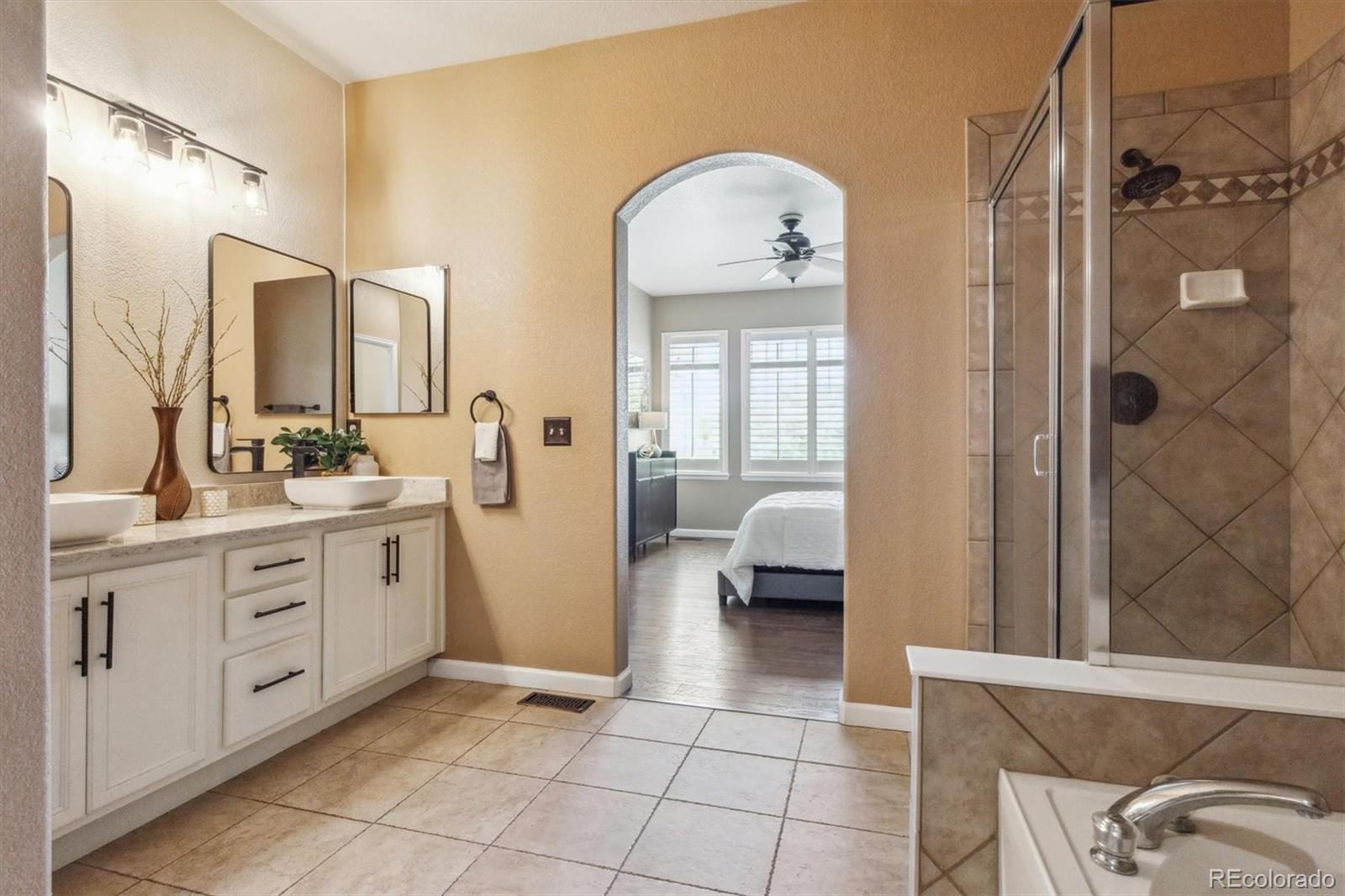 MLS Image #12 for 22455 e plymouth circle,aurora, Colorado