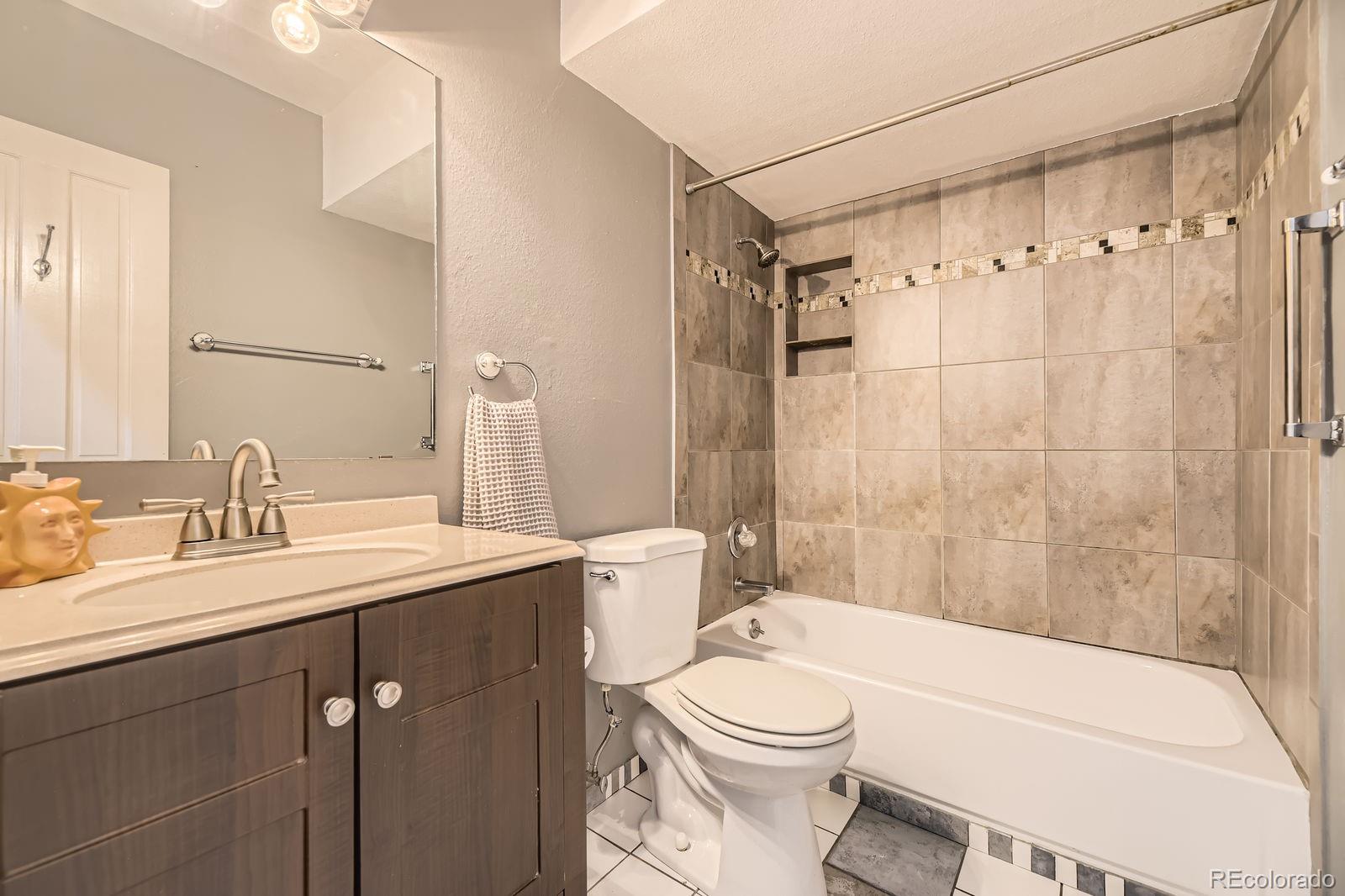 MLS Image #14 for 108 w byers place,denver, Colorado