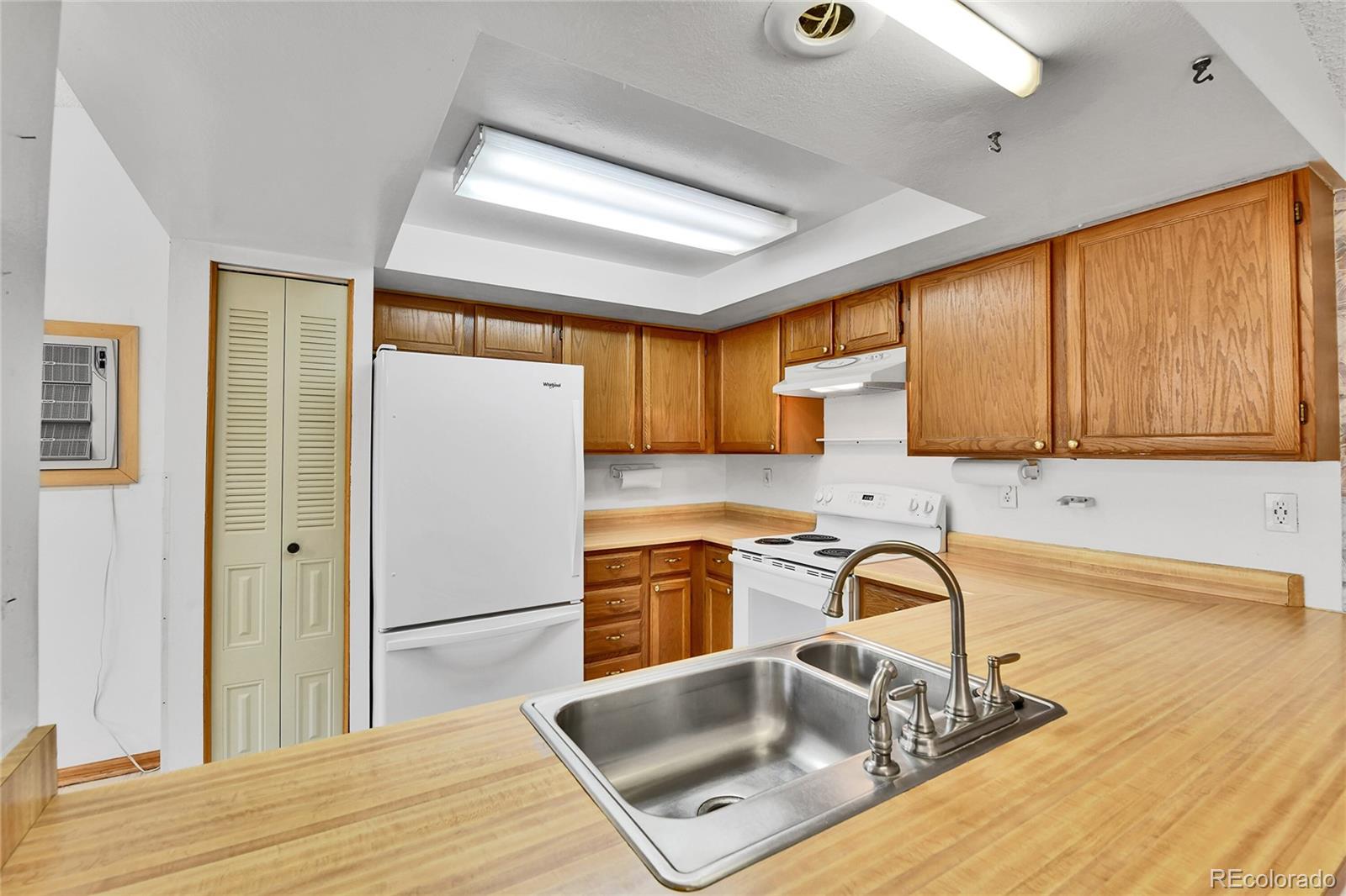 MLS Image #11 for 18874 e colorado drive,aurora, Colorado