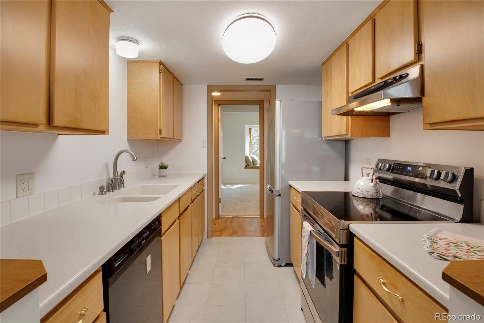 MLS Image #2 for 2525 s dayton way,denver, Colorado