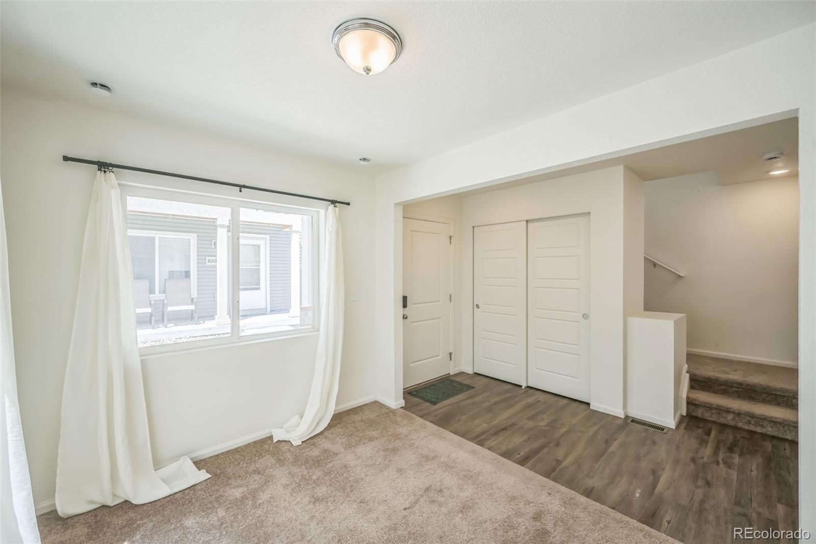 MLS Image #10 for 18211 e 51st avenue,denver, Colorado
