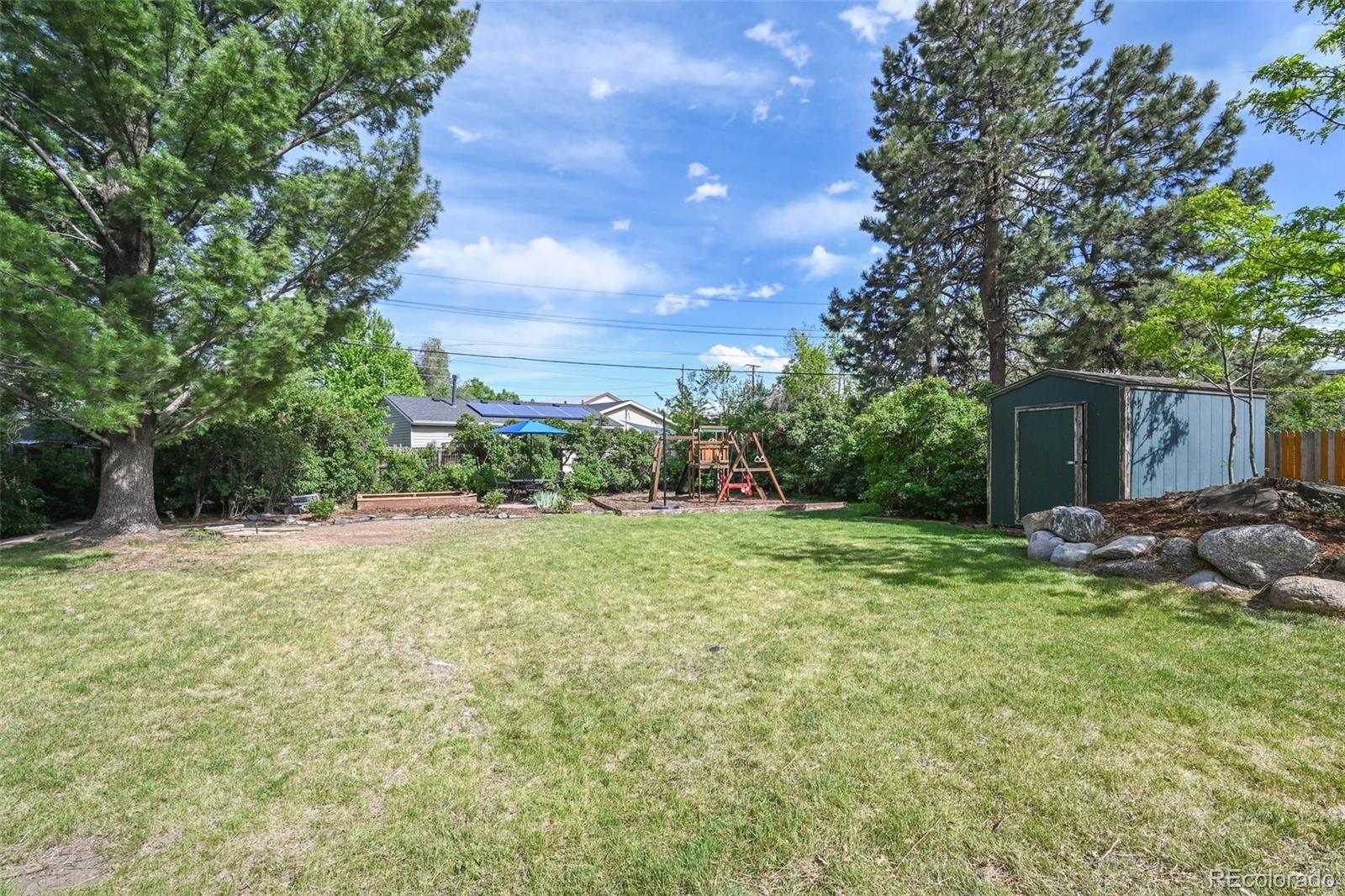 MLS Image #26 for 1370 s hudson street,denver, Colorado