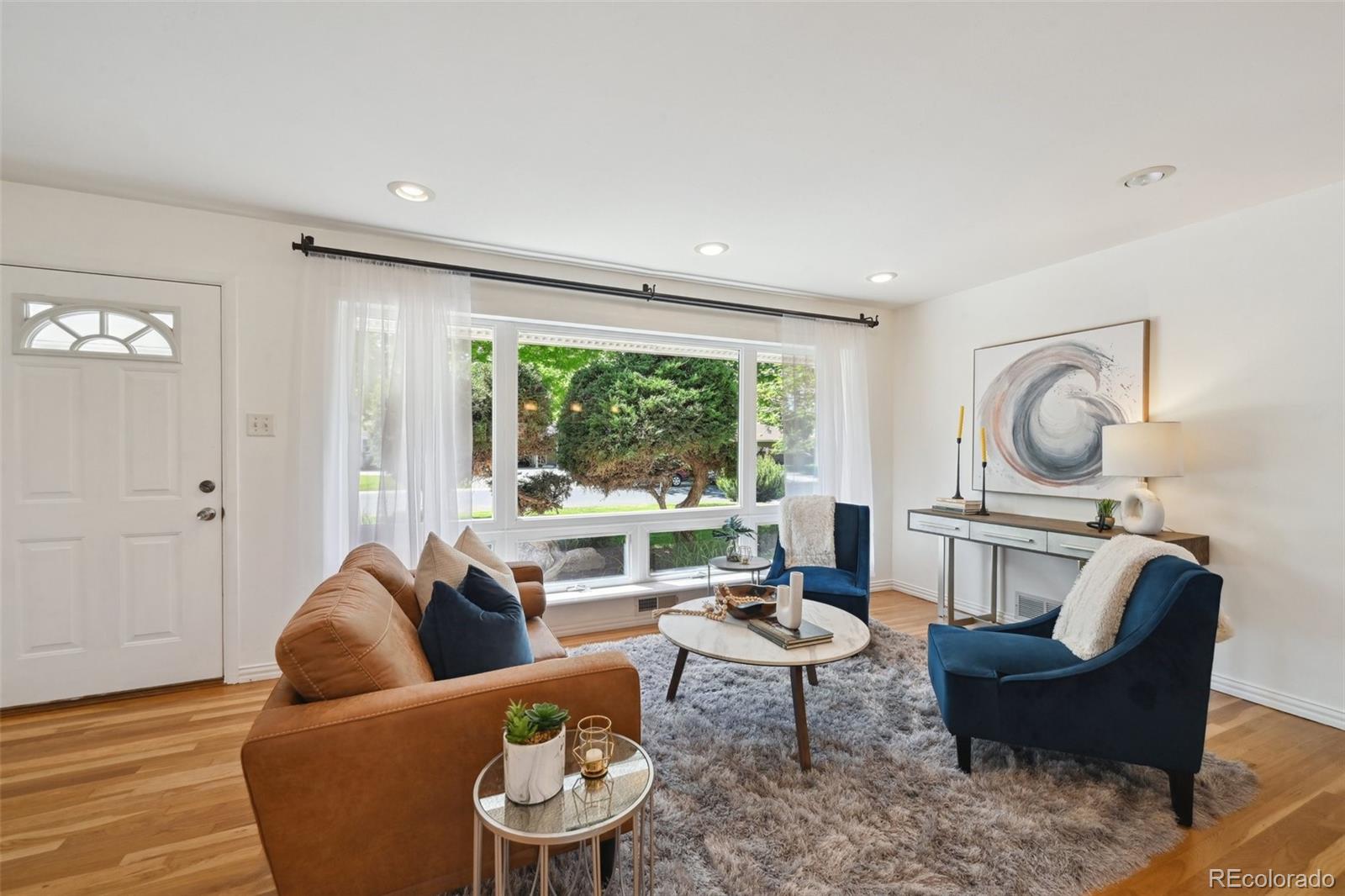 MLS Image #3 for 1370 s hudson street,denver, Colorado
