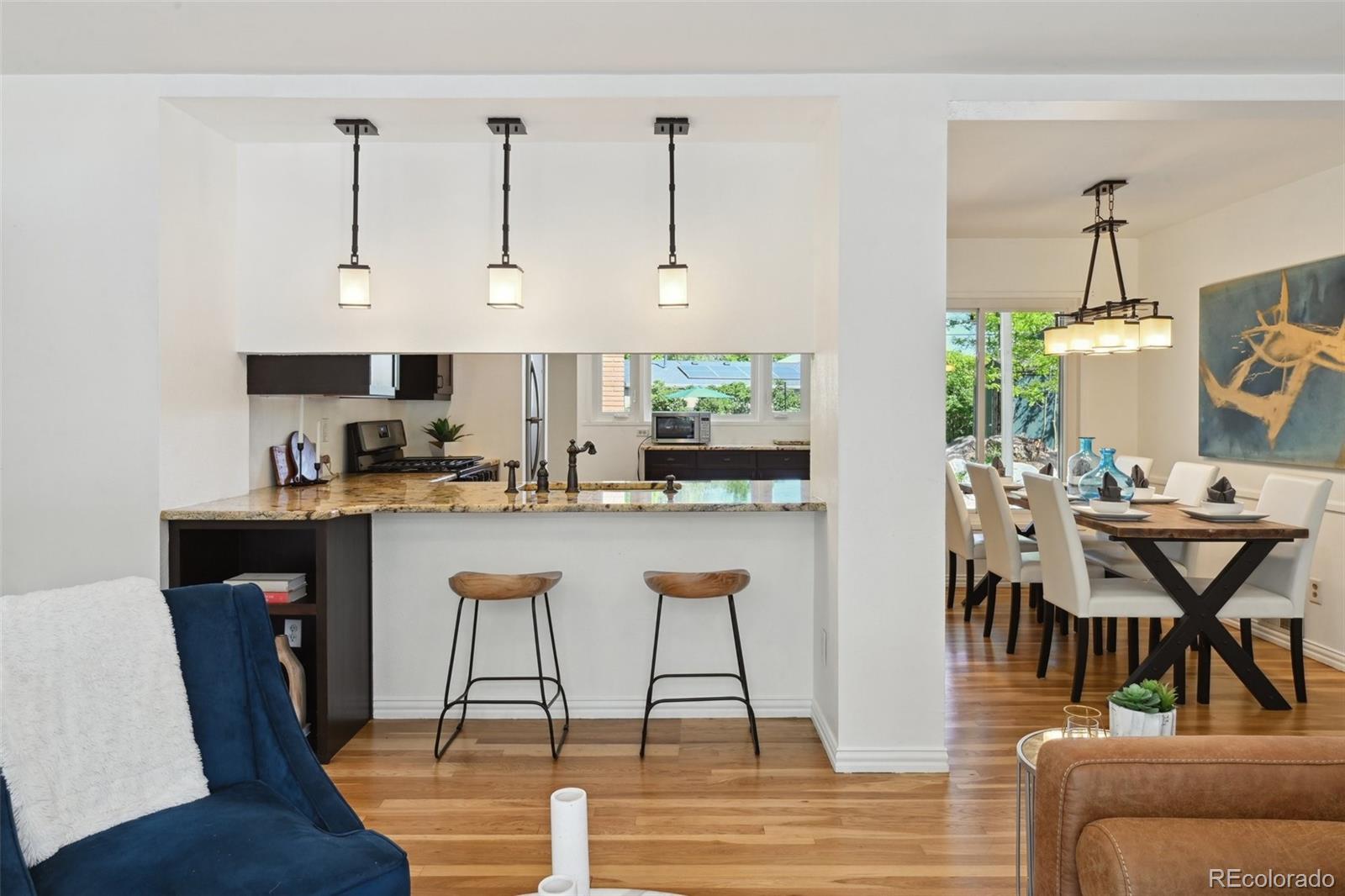MLS Image #5 for 1370 s hudson street,denver, Colorado