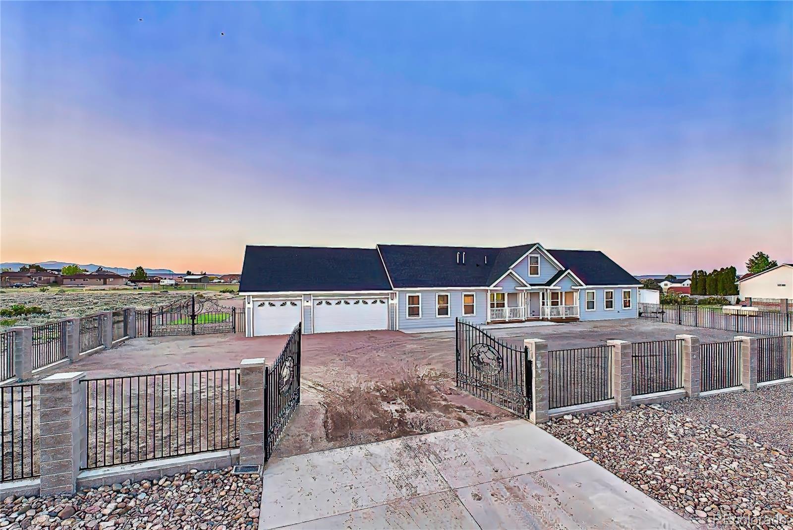CMA Image for 849 E Woodleaf Drive,Pueblo, Colorado