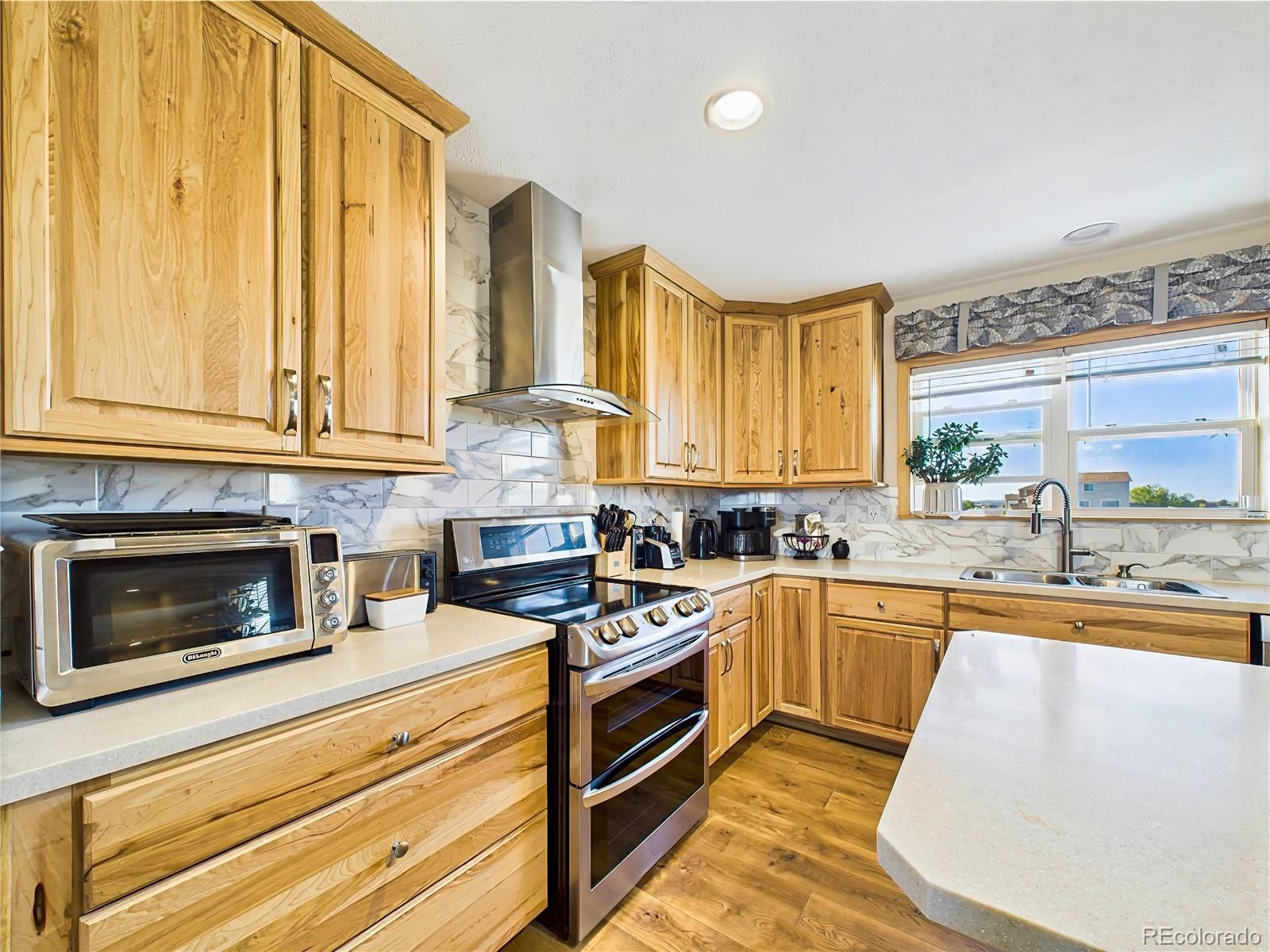 MLS Image #10 for 849 e woodleaf drive,pueblo, Colorado