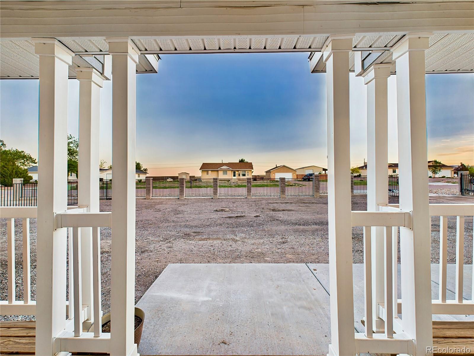 MLS Image #3 for 849 e woodleaf drive,pueblo, Colorado
