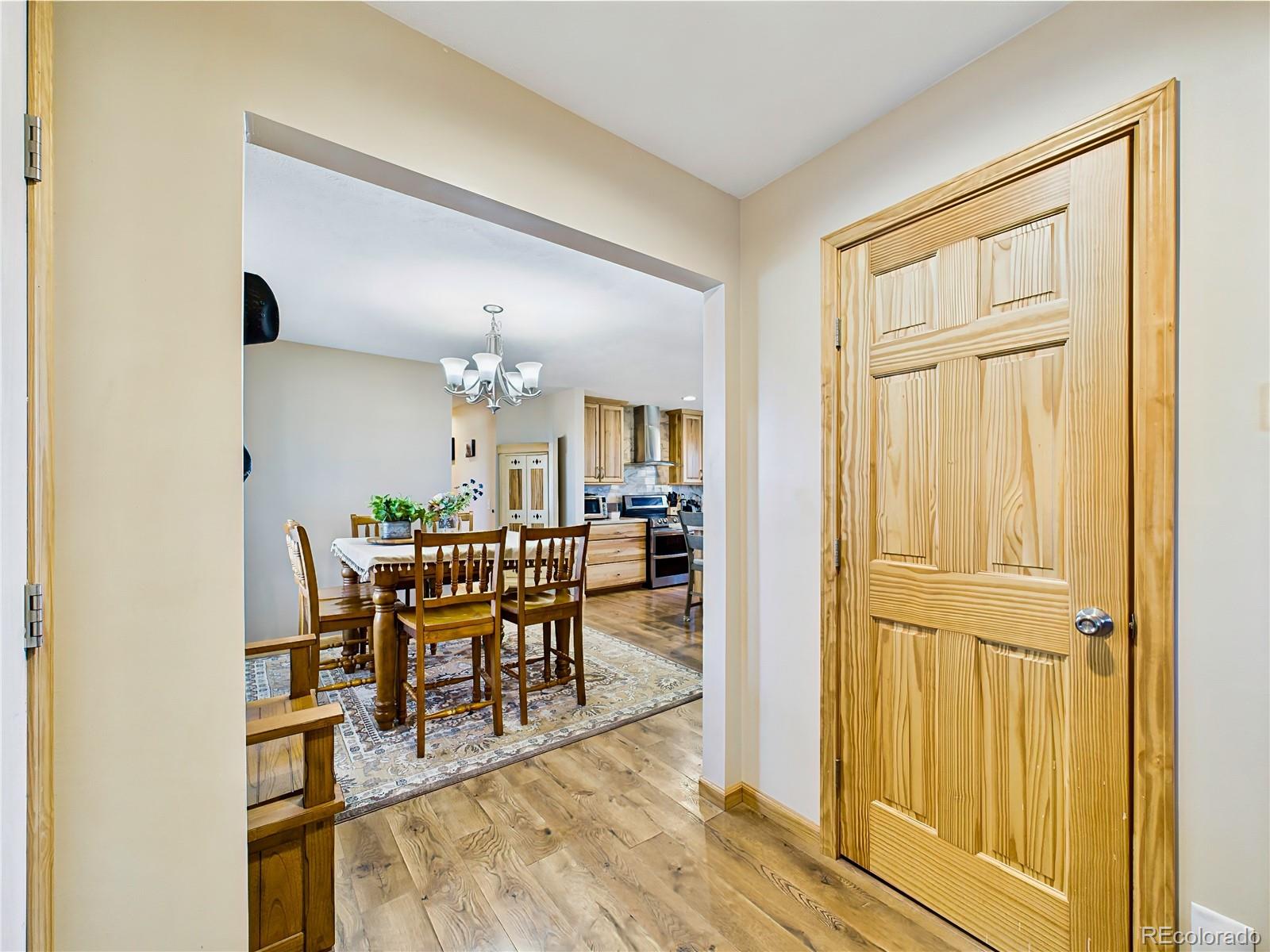 MLS Image #5 for 849 e woodleaf drive,pueblo, Colorado