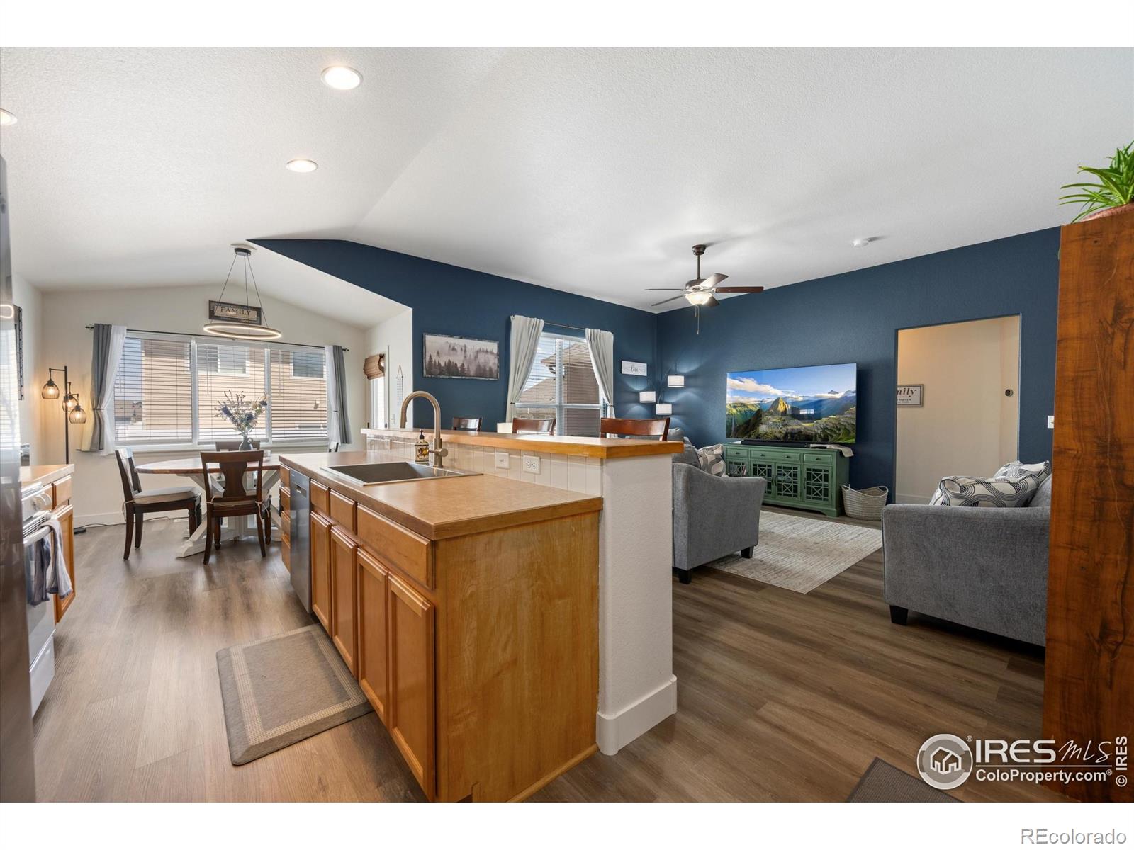 MLS Image #5 for 7078  loudon street,wellington, Colorado