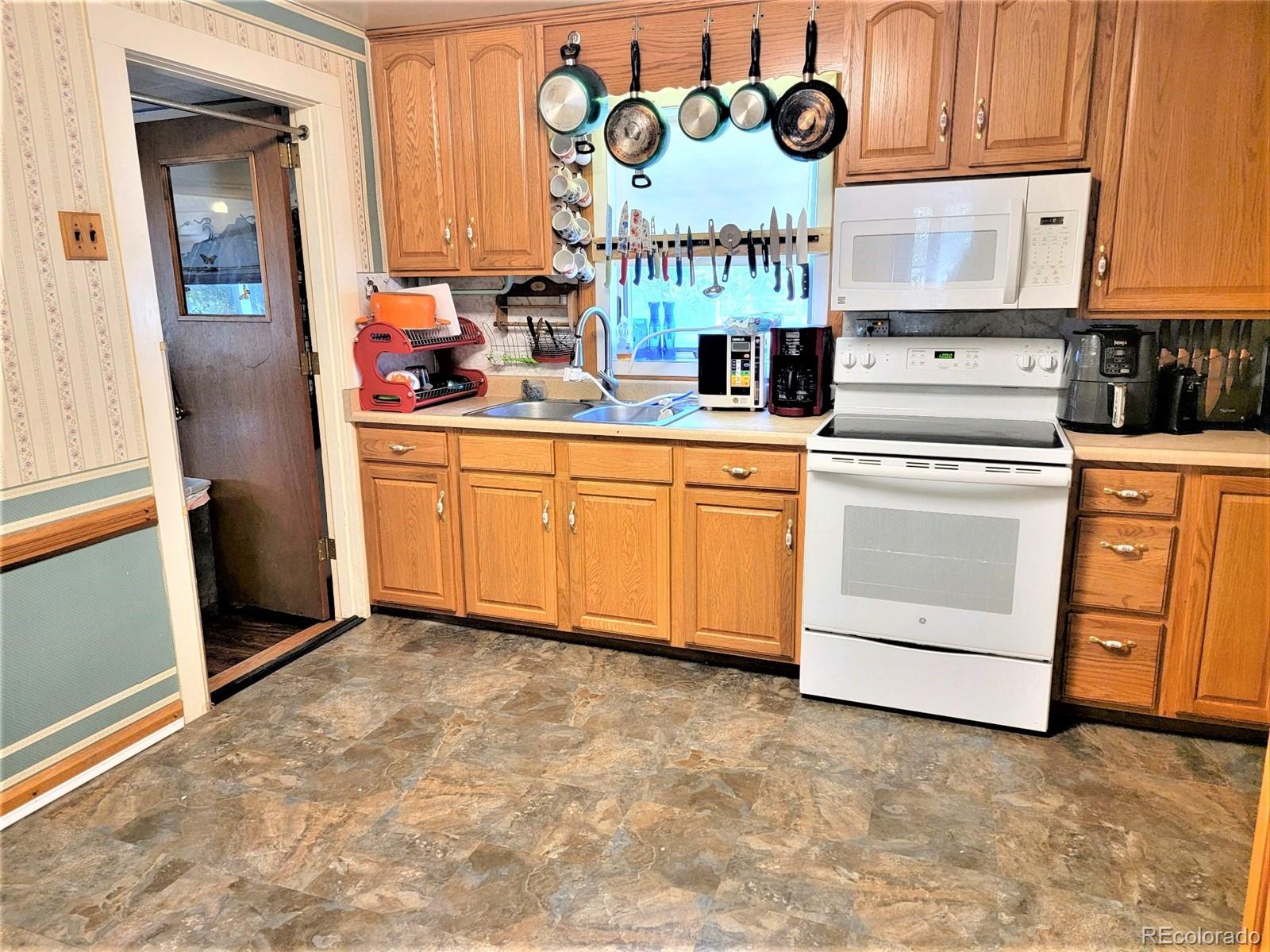 MLS Image #6 for 402 n washington avenue,fleming, Colorado