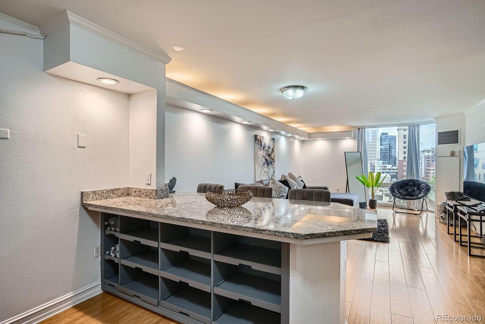 MLS Image #3 for 1625  larimer street 1104,denver, Colorado