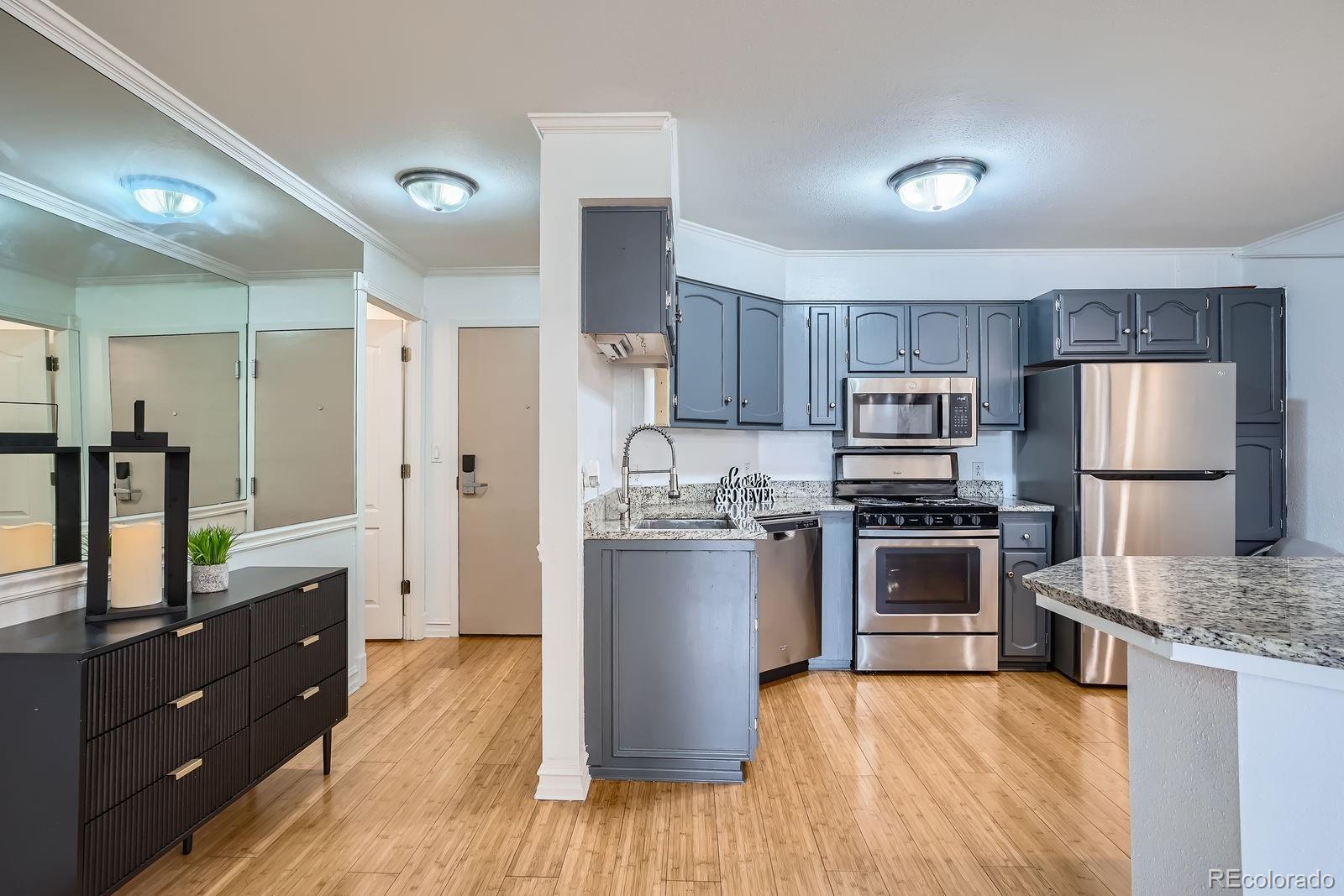 MLS Image #4 for 1625  larimer street 1104,denver, Colorado