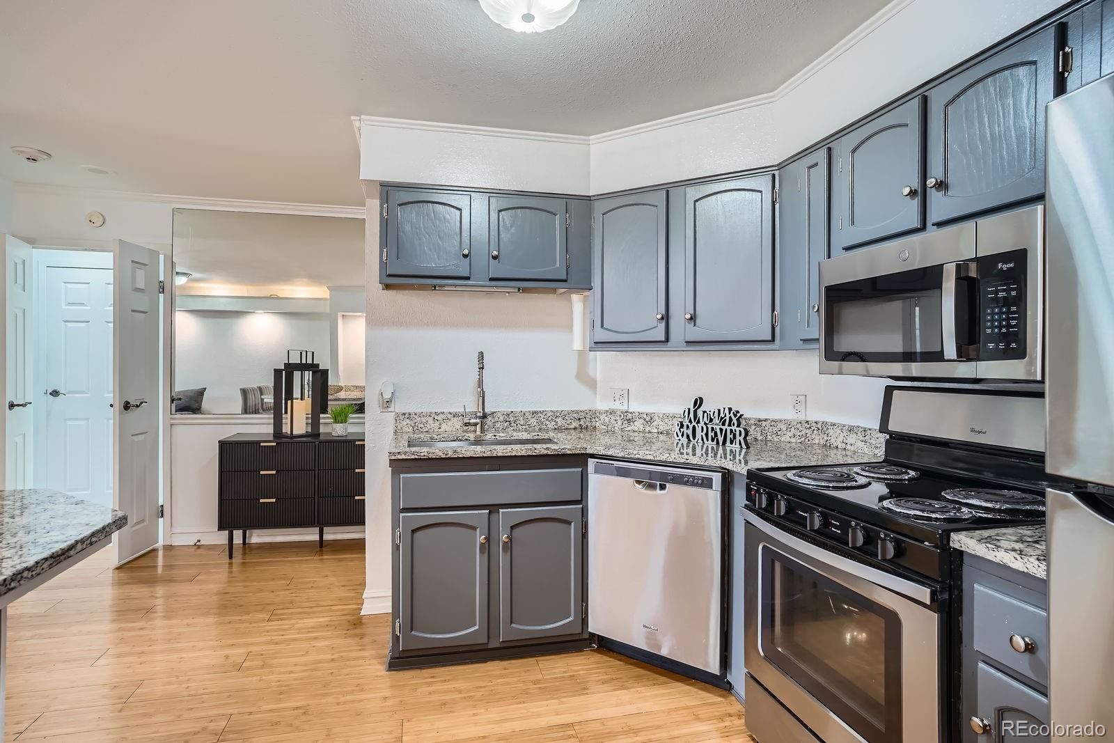 MLS Image #6 for 1625  larimer street 1104,denver, Colorado