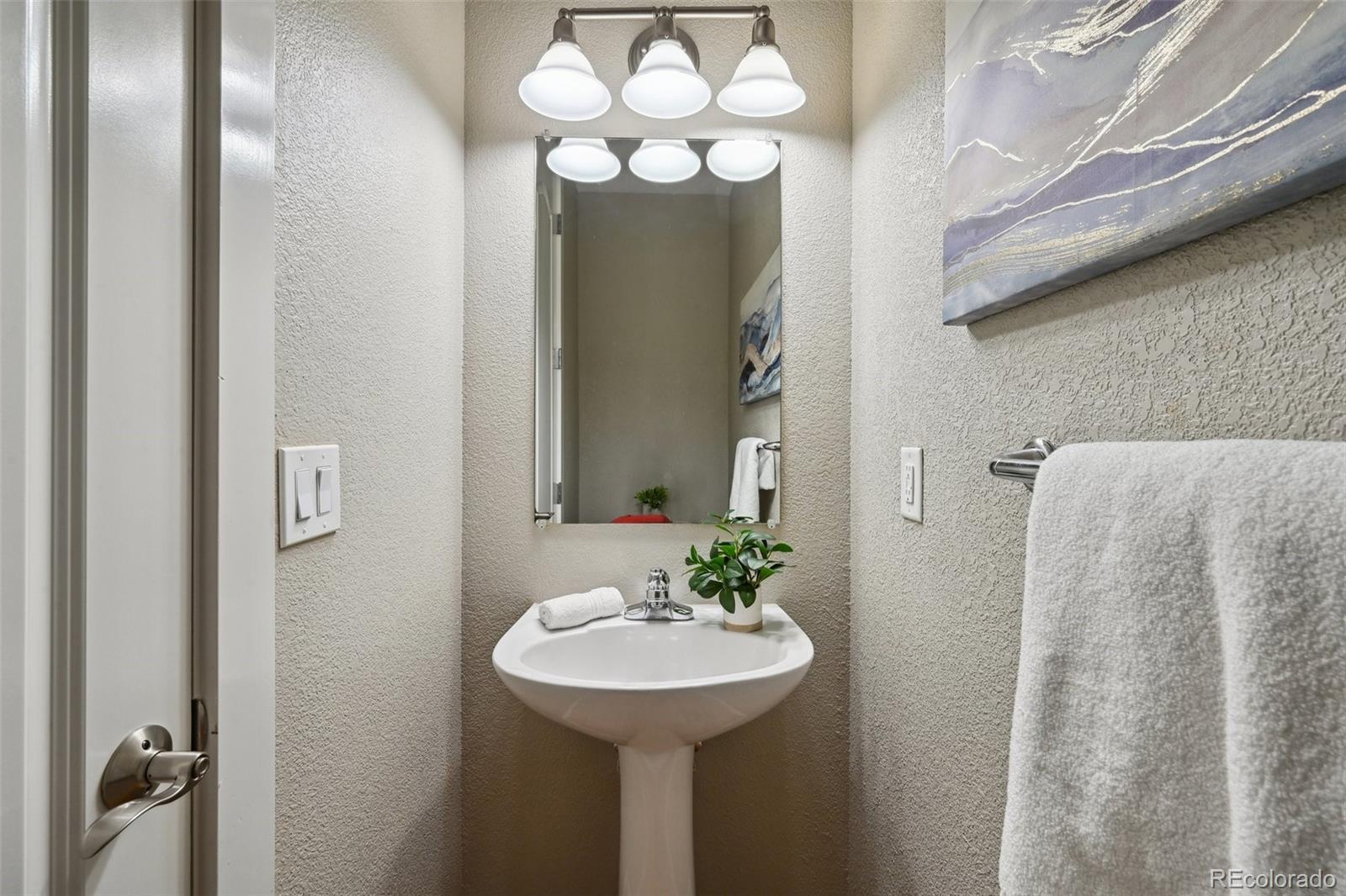 MLS Image #16 for 3482 e 28th avenue,denver, Colorado