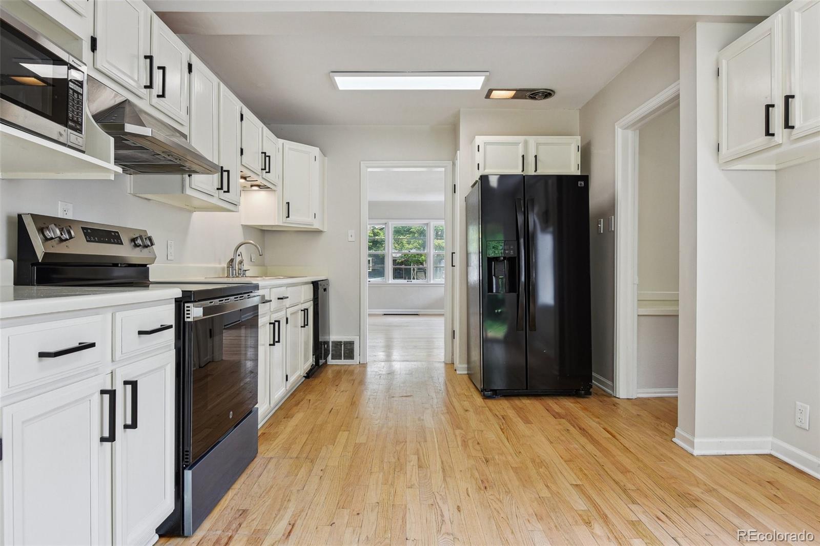 MLS Image #10 for 2709 s franklin street,denver, Colorado