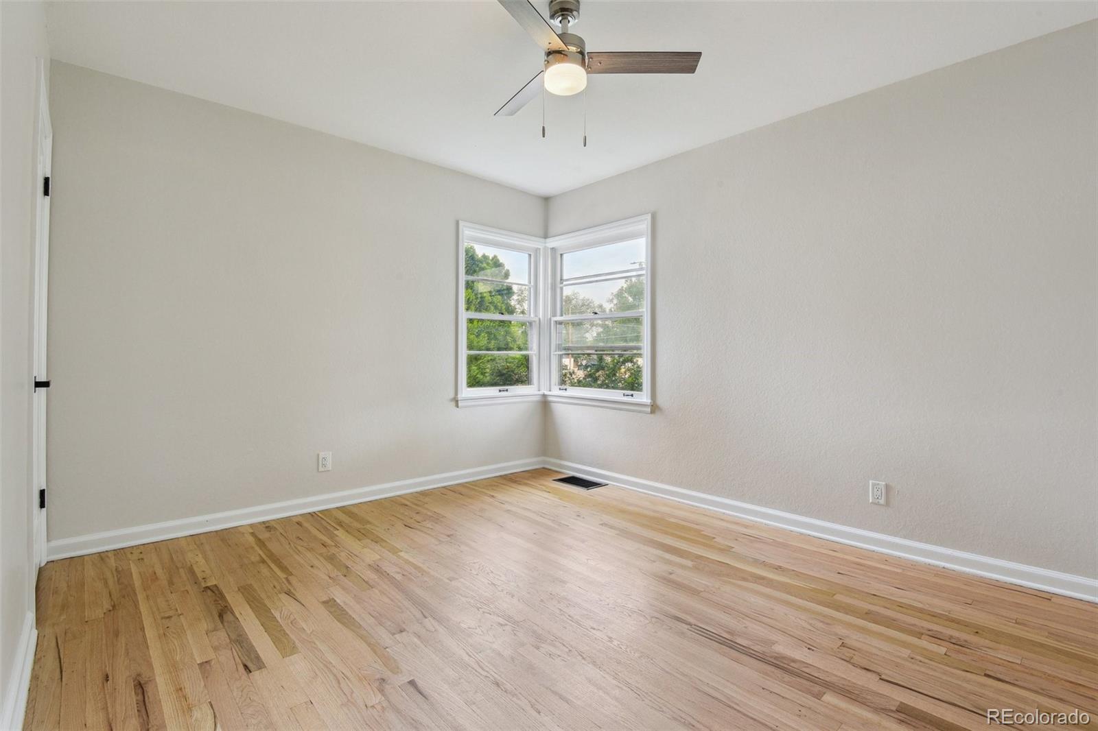 MLS Image #15 for 2709 s franklin street,denver, Colorado