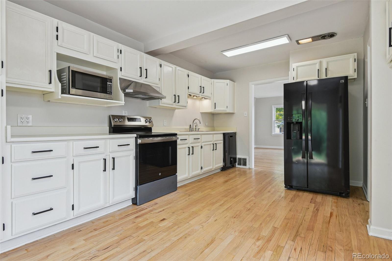 MLS Image #9 for 2709 s franklin street,denver, Colorado
