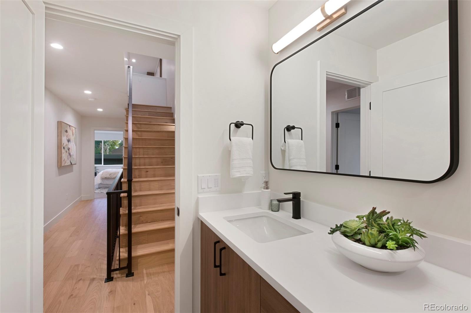 MLS Image #15 for 2450 s cherokee street,denver, Colorado